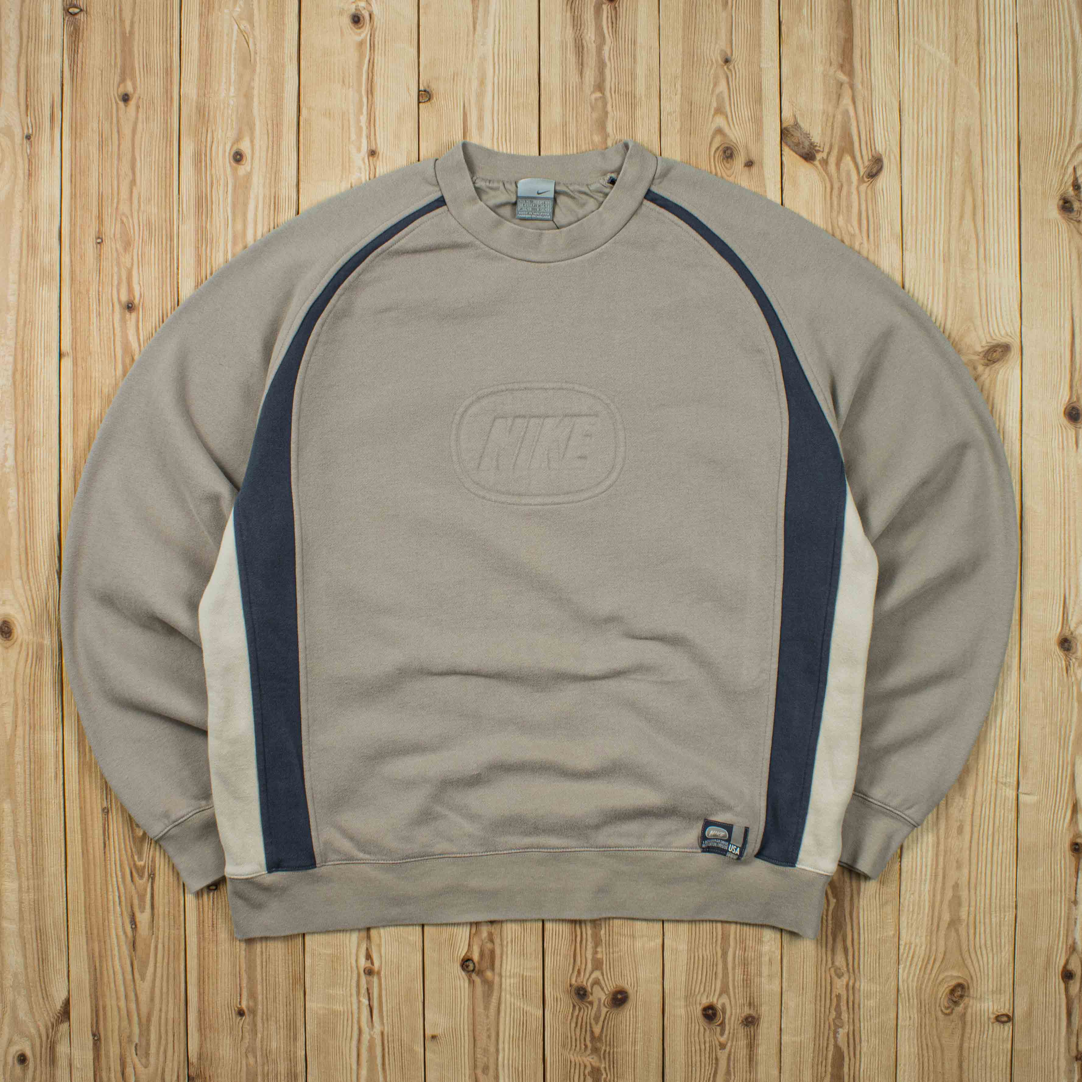 (L) Vintage Nike Spell Out Sweatshirt