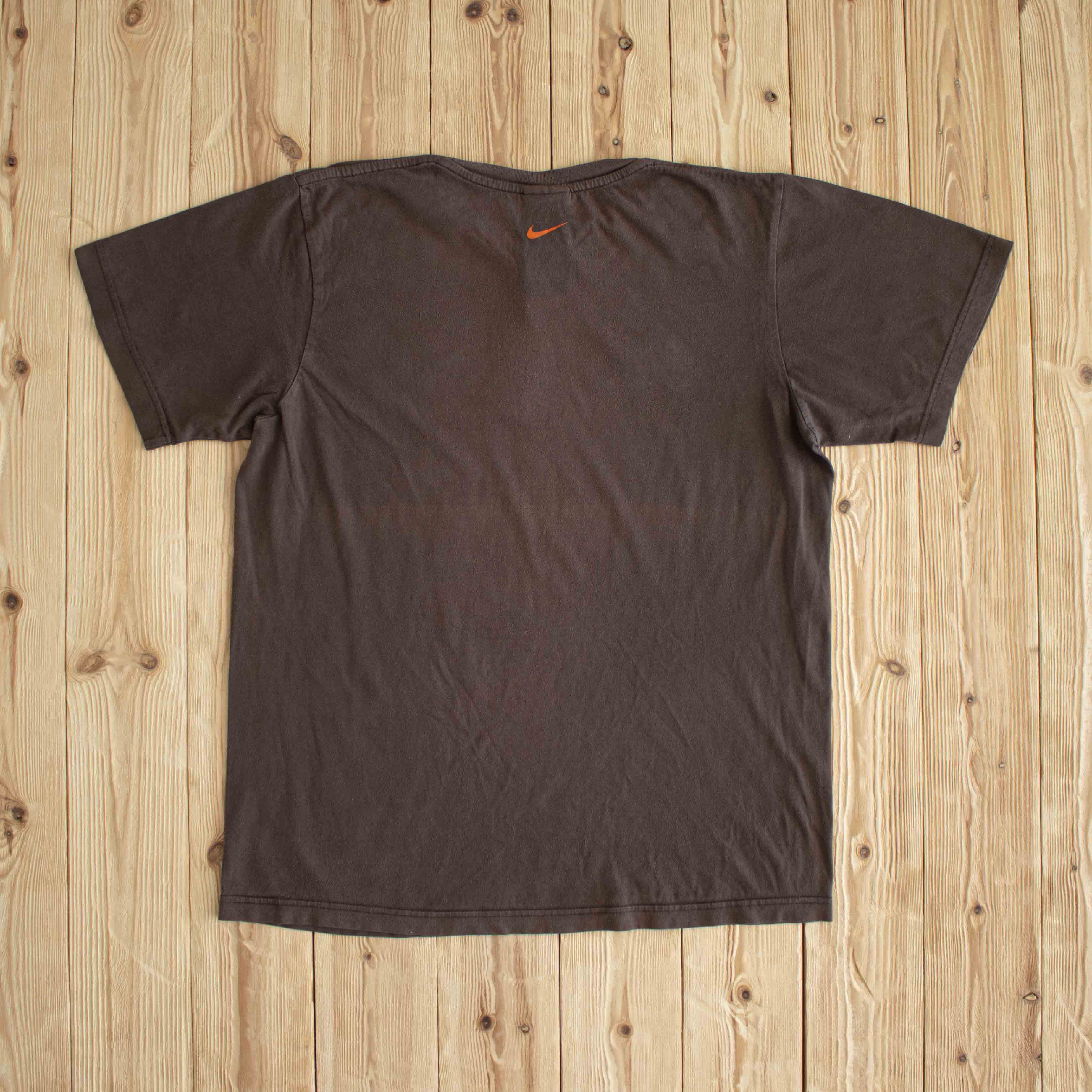 (L) Nike 'Just Do It' Vintage T-Shirt Brown