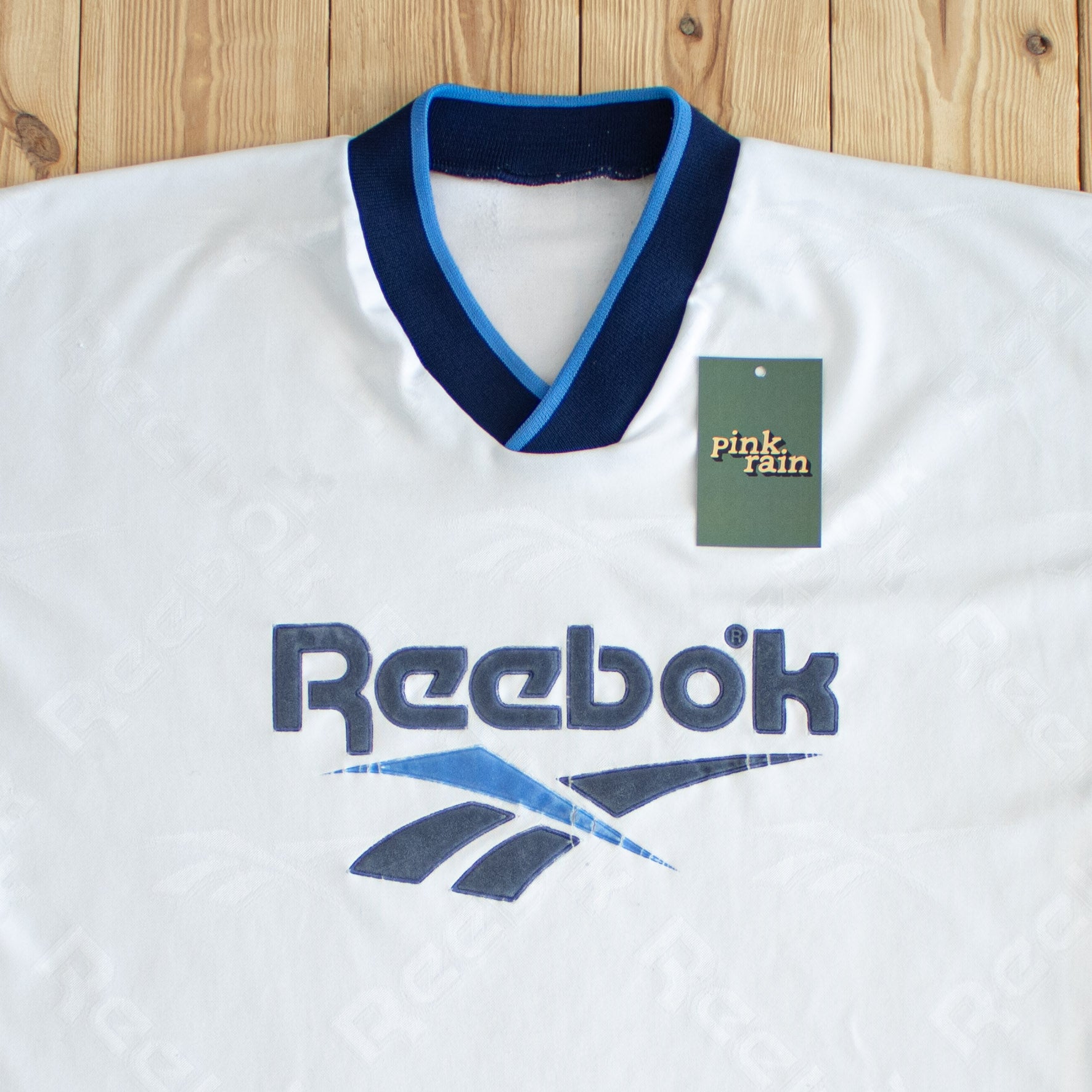 (L) Reebok Vintage Embossed T-Shirt White