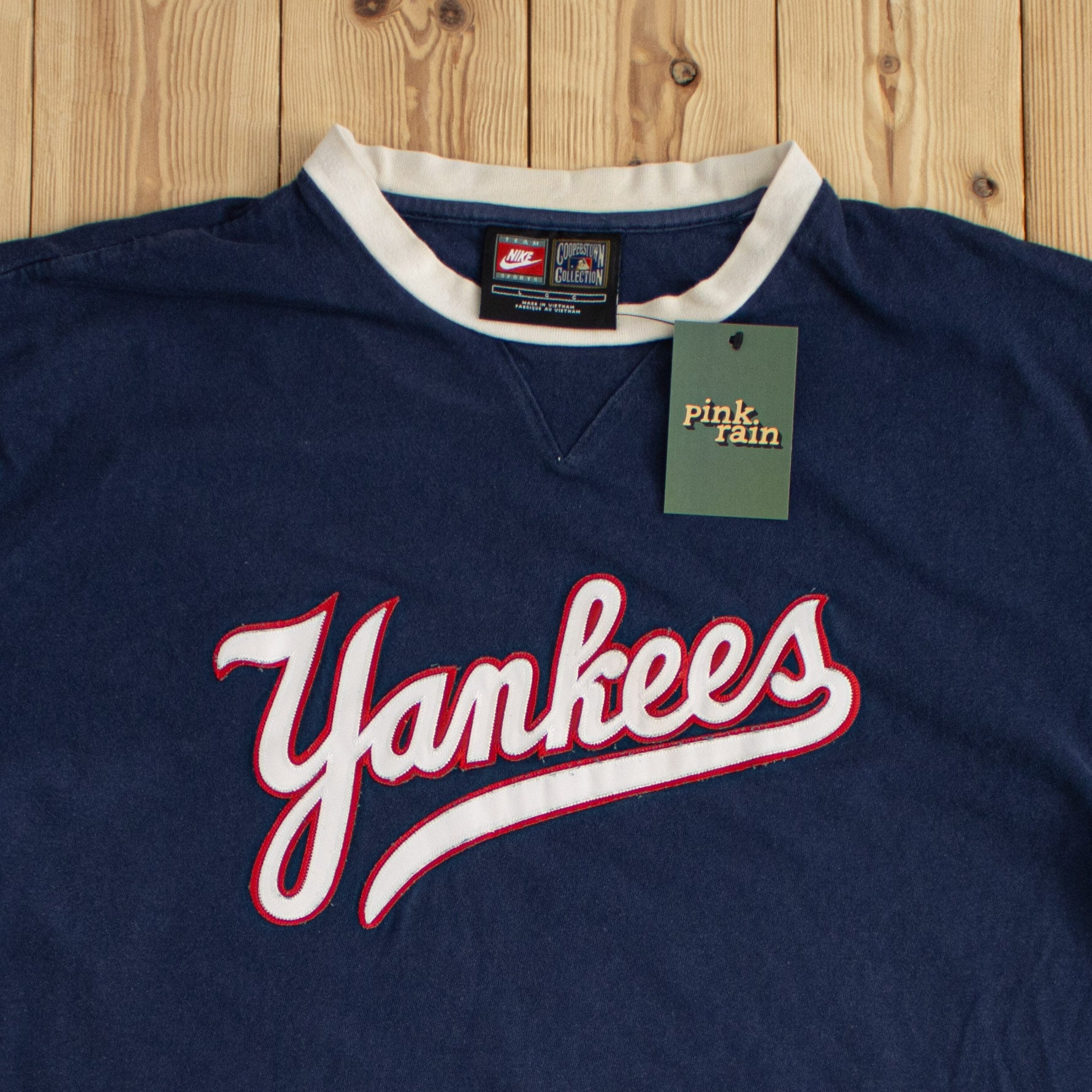 (L/XL) Nike New York Yankees Vintage Embroidered T-Shirt Blue