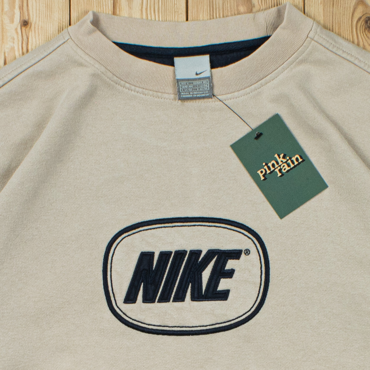 (L) Vintage Nike Spell Out Embroidered Sweatshirt