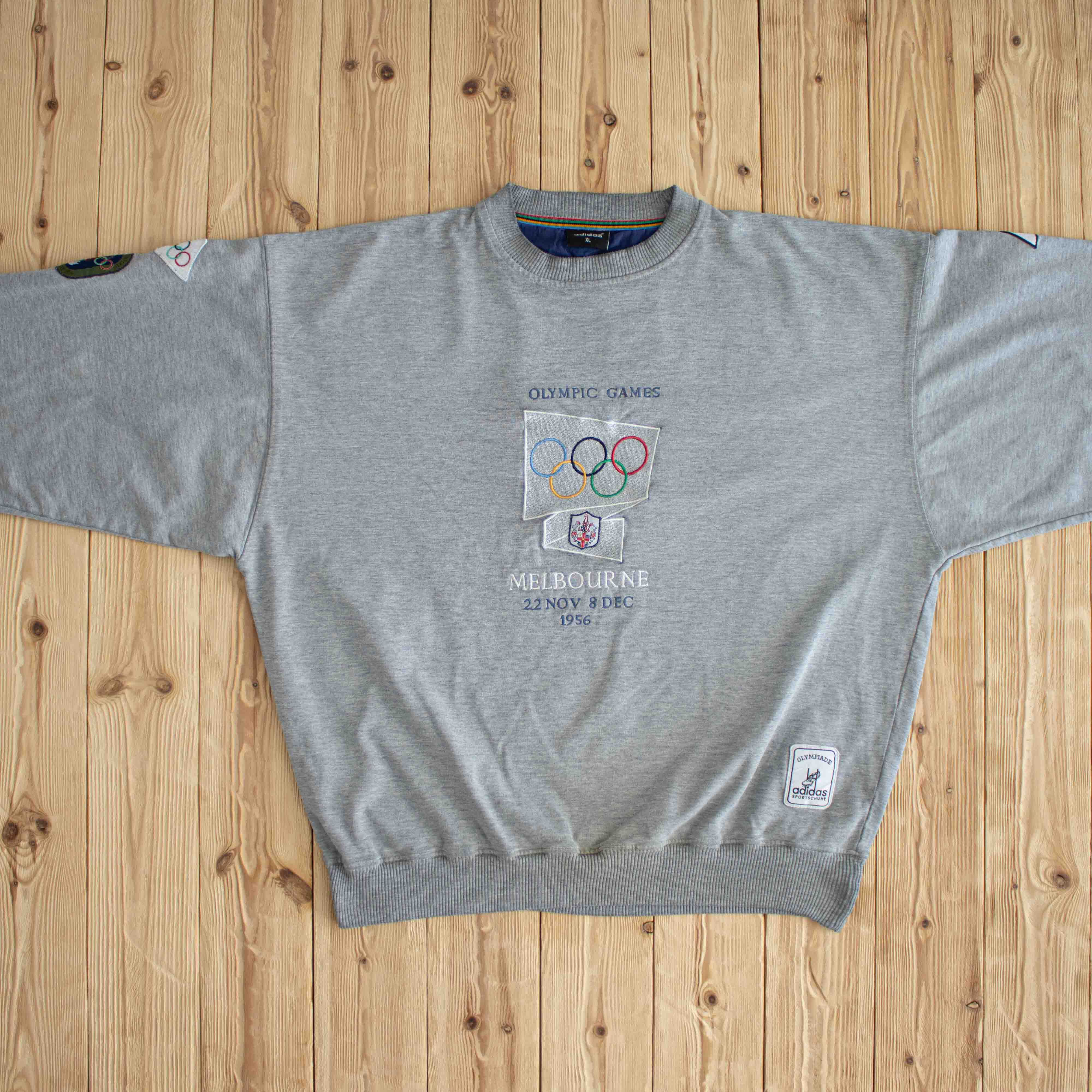 (XL) Adidas 1956 Melbourne Olympics Vintage Embroidered Sweatshirt Gray