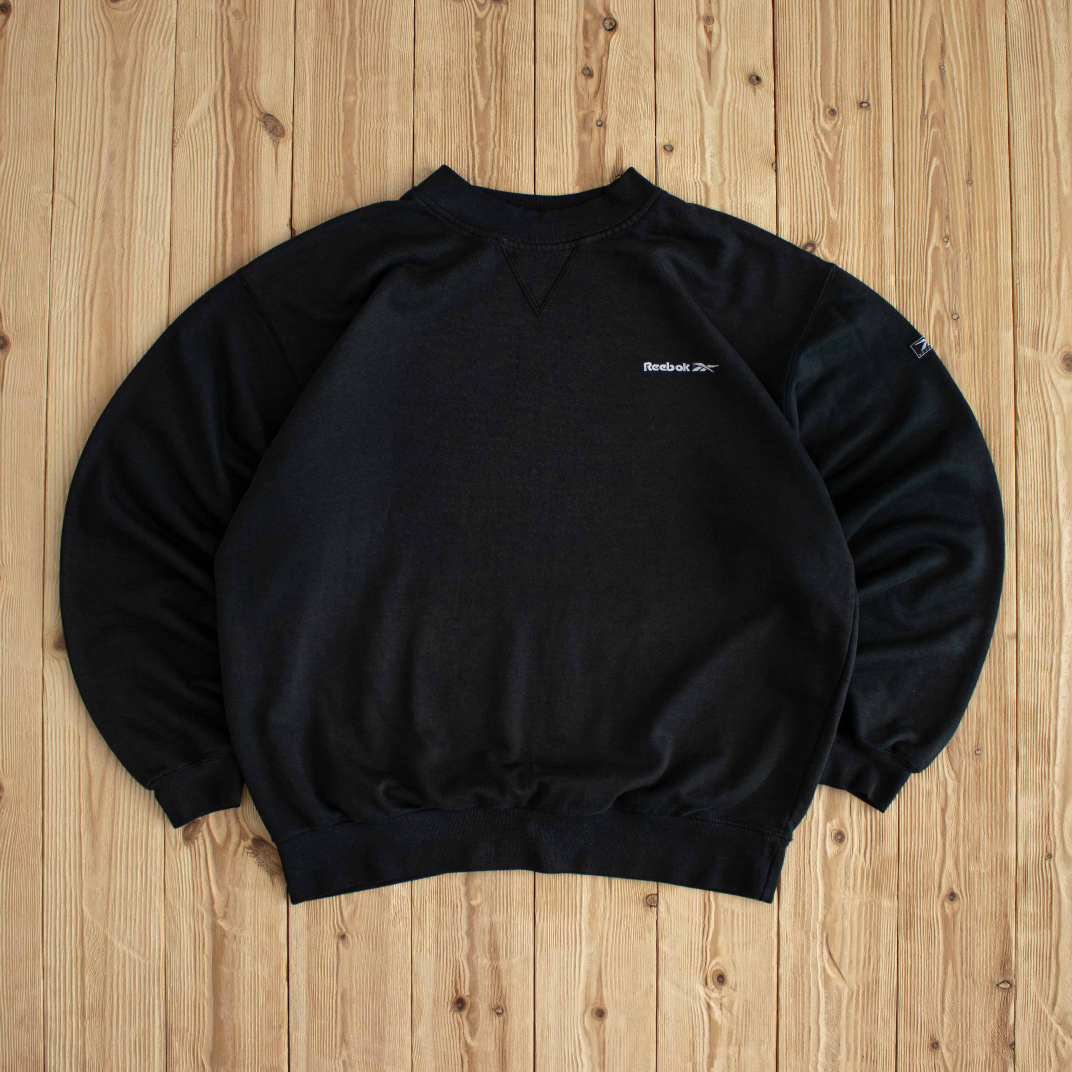 (M/L) Reebok Essentials Vintage Embroidered Sweatshirt Black