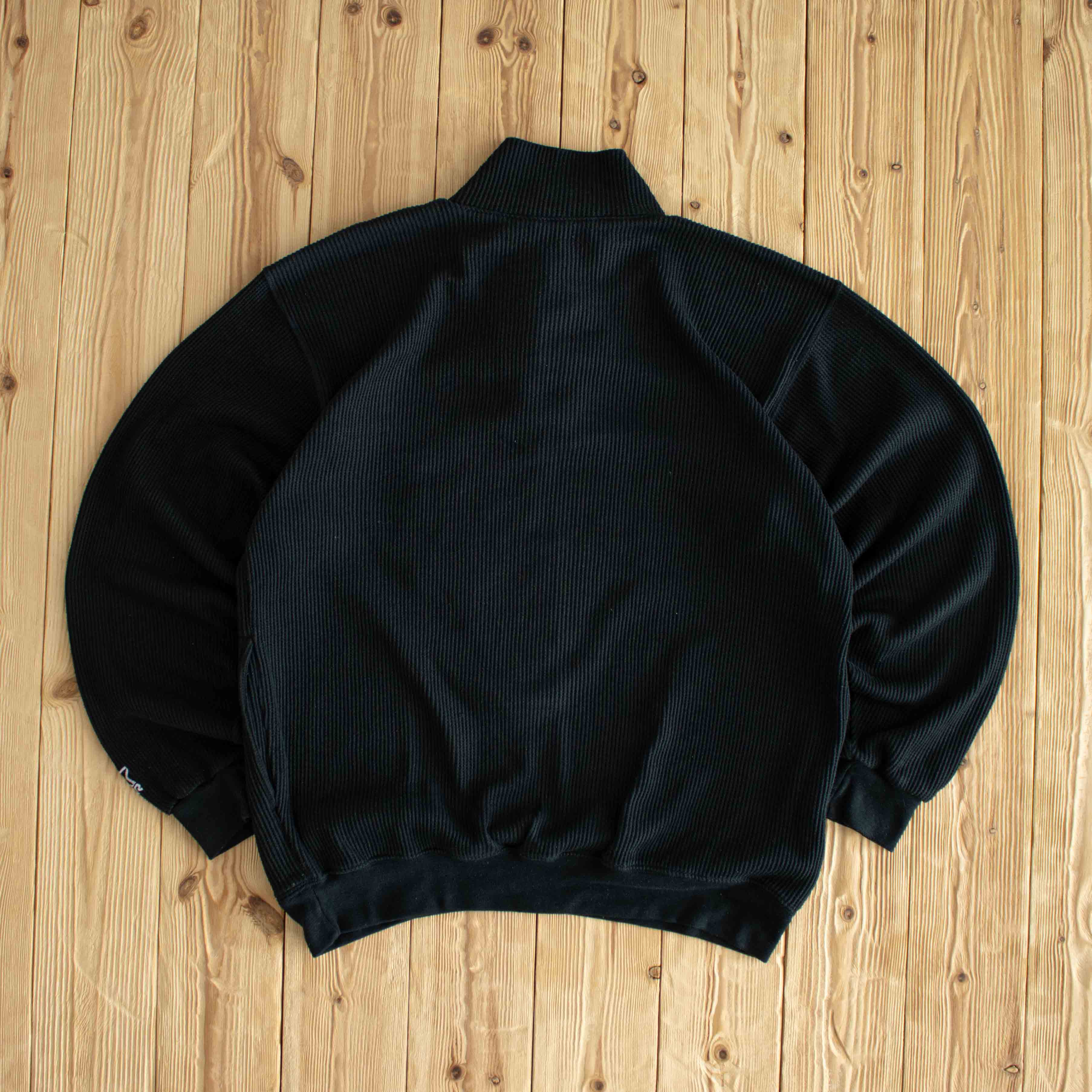 (L) Starter Chicago Bulls Vintage Embroidered Quarter-Zip Black