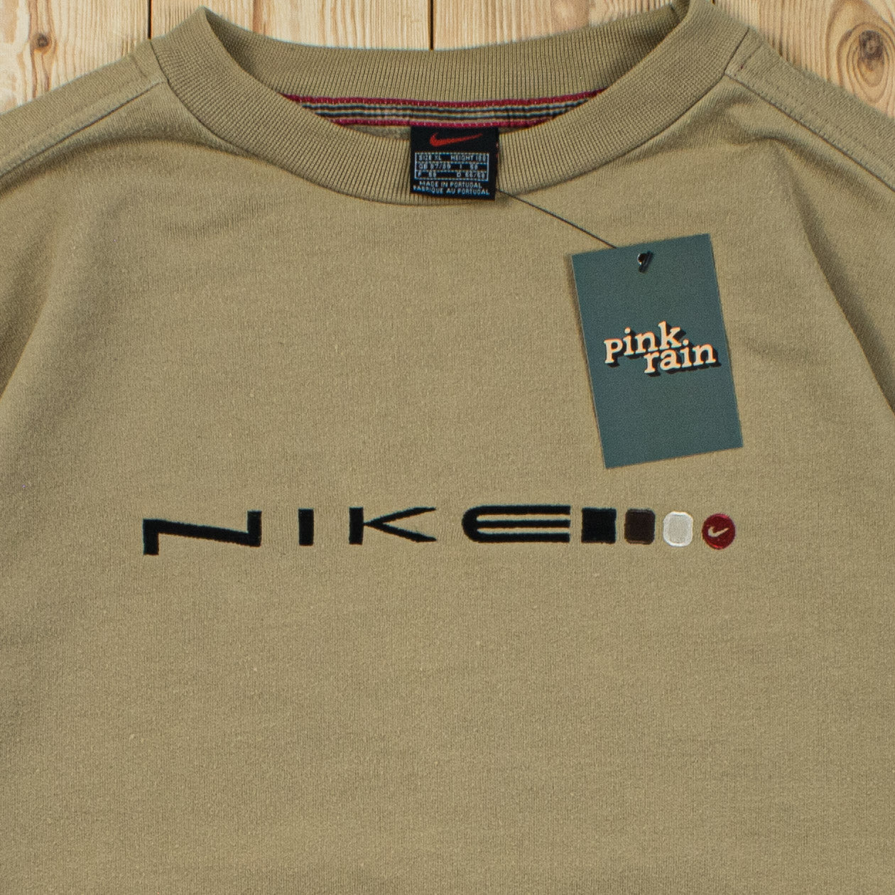 (L) Vintage Nike Spell Out Embroidered Sweatshirt