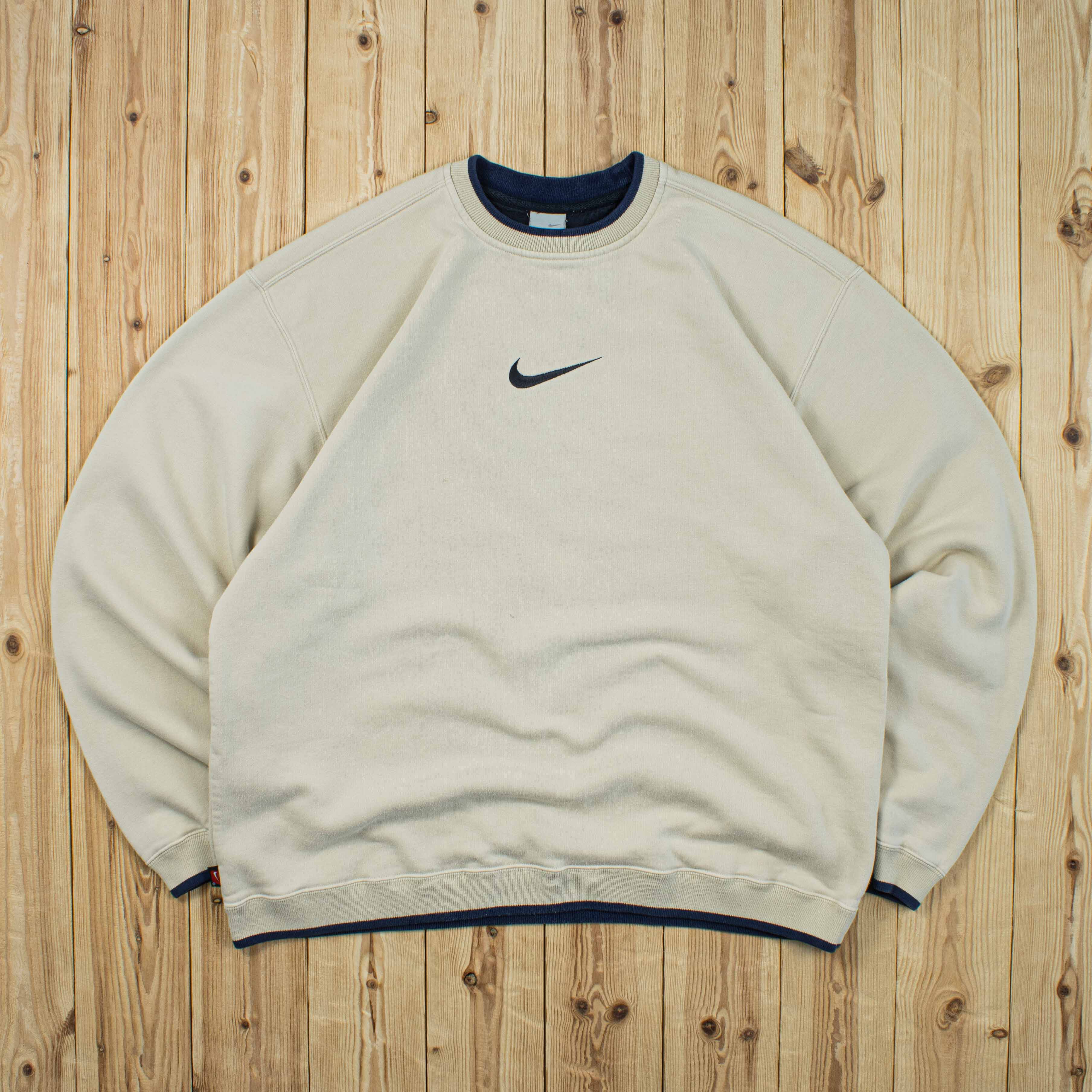 (L) Vintage Nike Swoosh Embroidered Sweatshirt