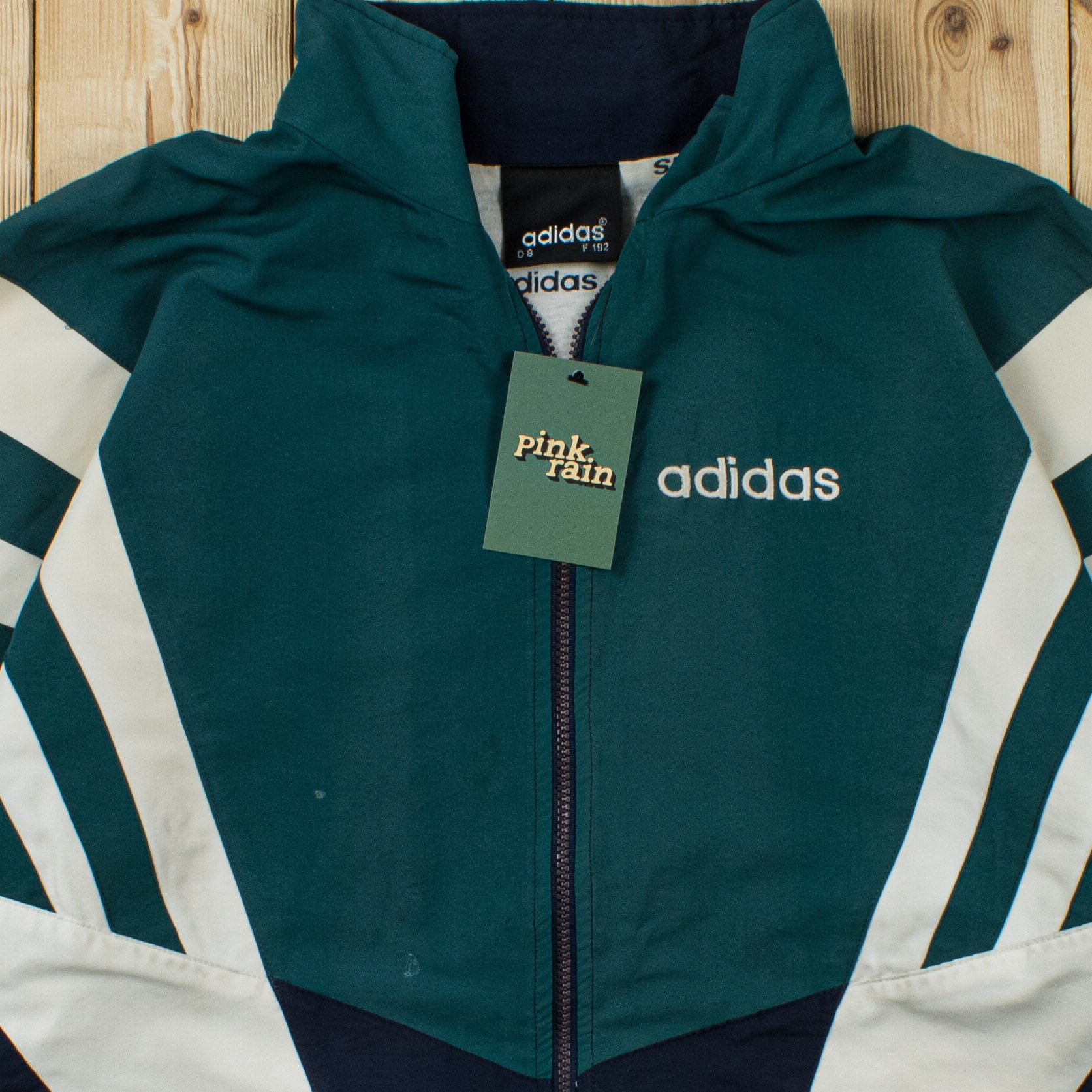 (L) Vintage Adidas Embroidered Jacket
