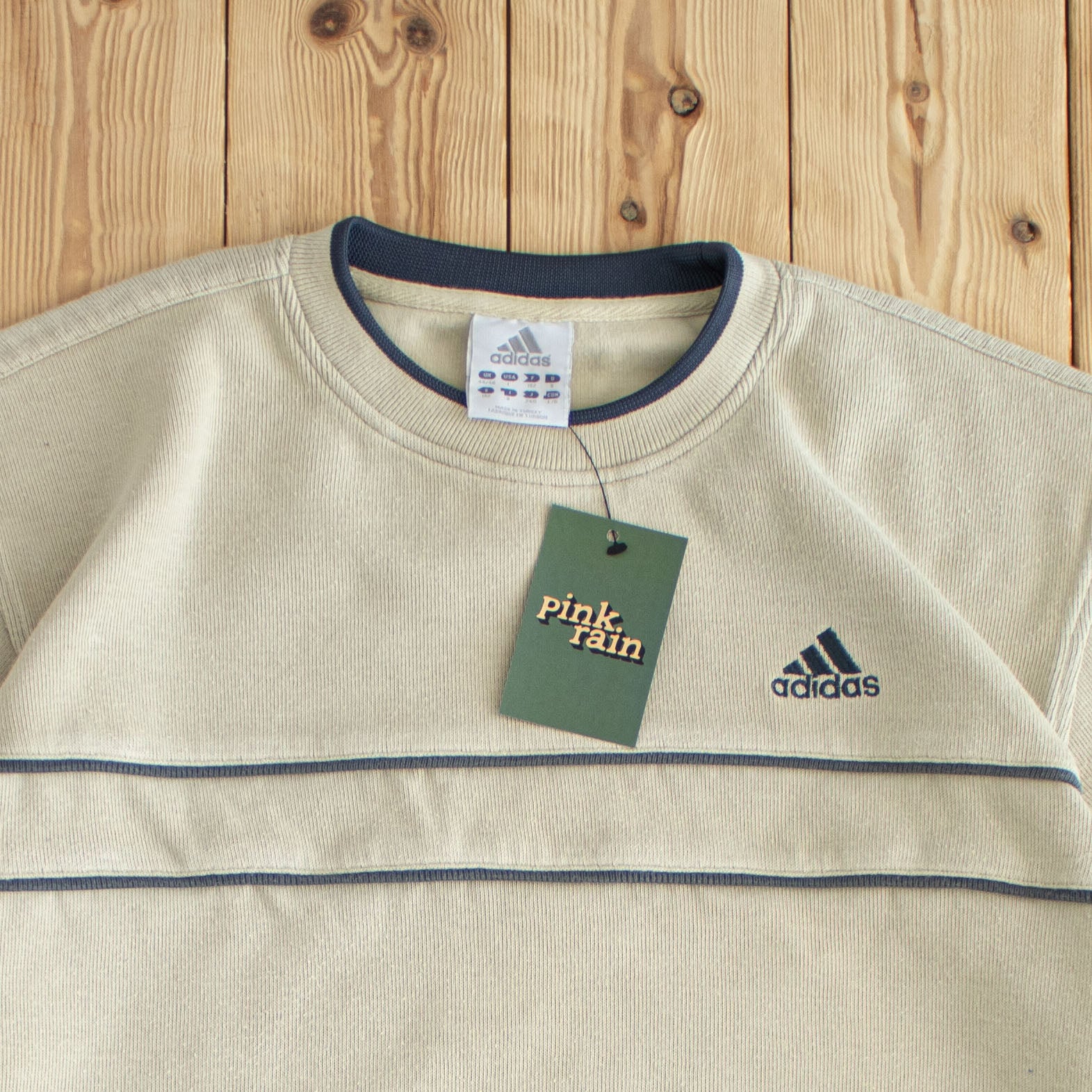 (M/L) Adidas Vintage Essential Embroidered Sweatshirt Beige