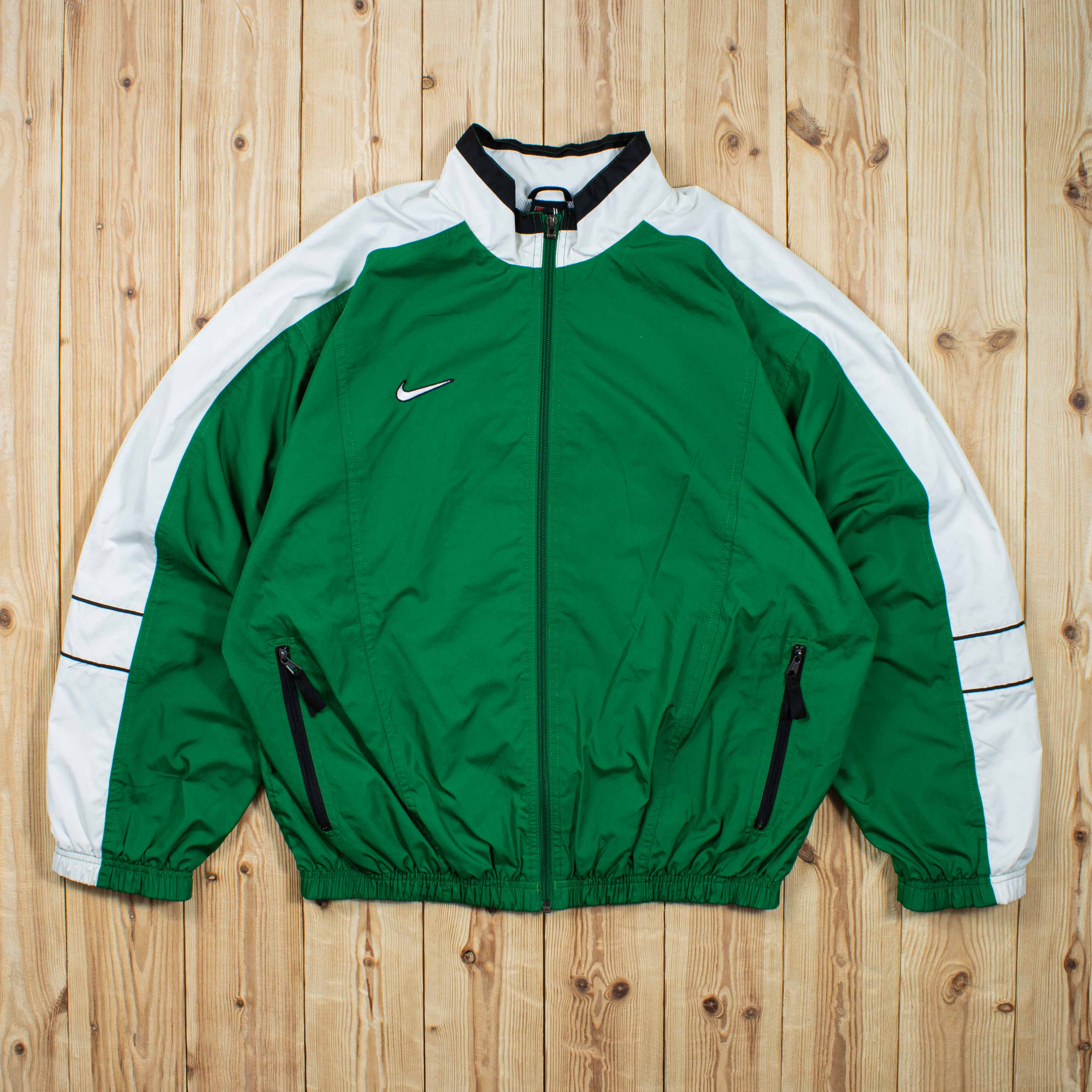 (M) Vintage Nike Essential Embroidered Jacket