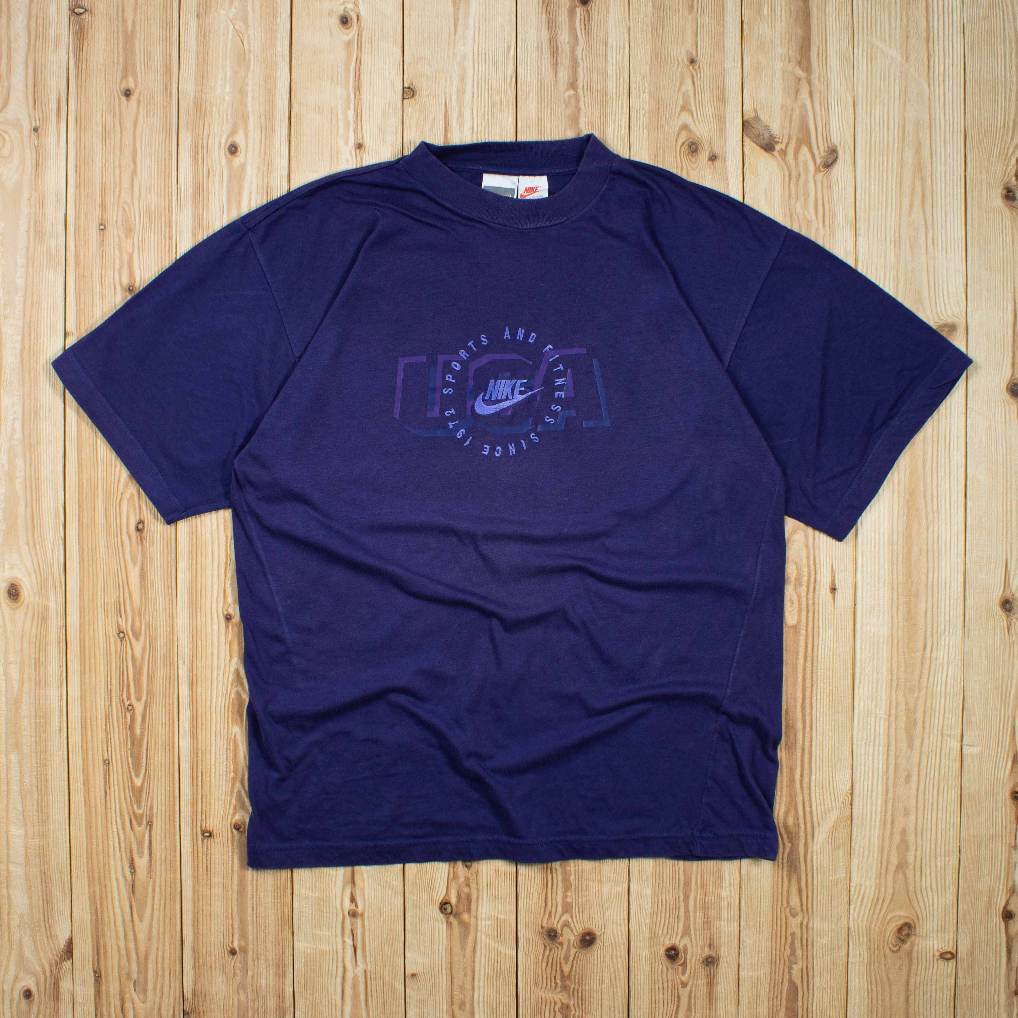 (M) Vintage Nike Sports And Fitness Embroidered T-Shirt