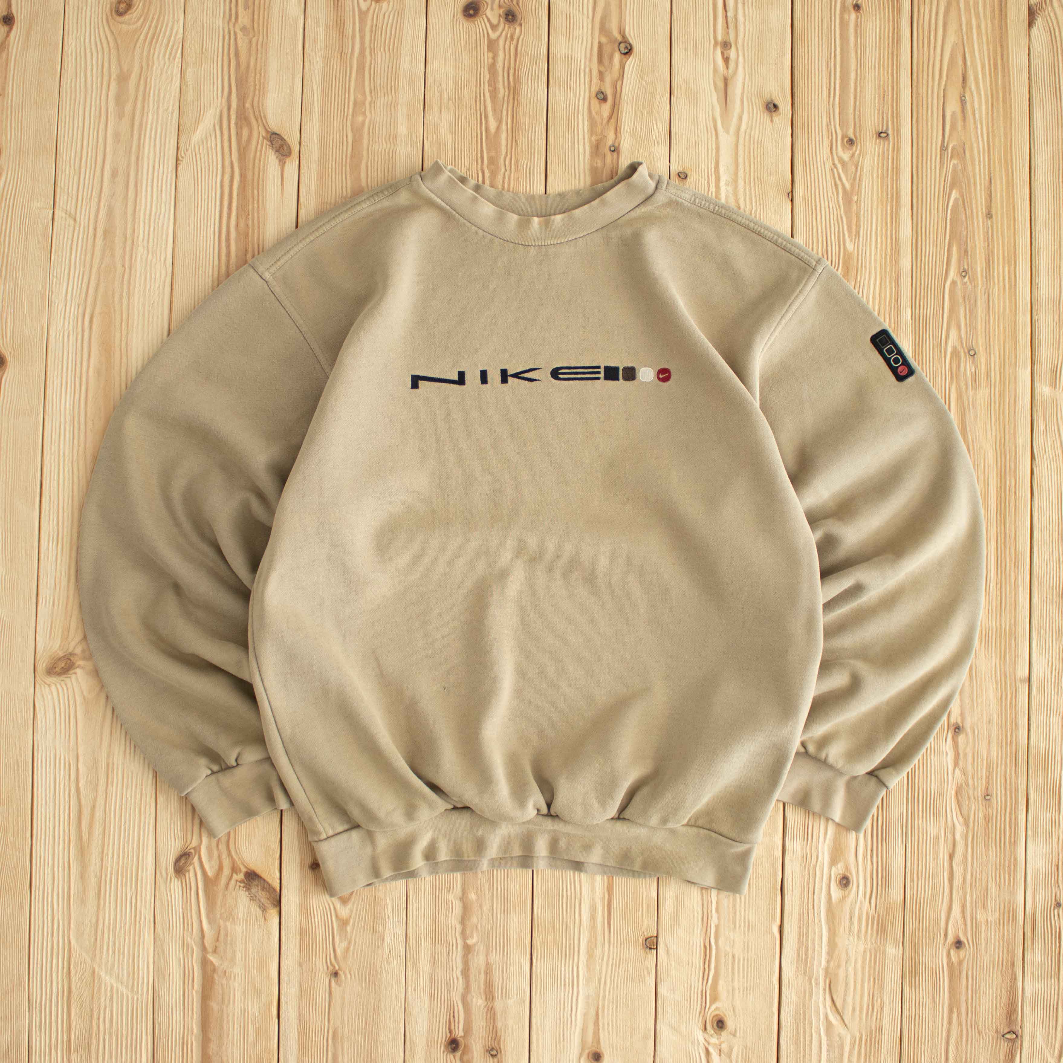 (S) Nike Spell Out Vintage Embroidered Sweatshirt Beige