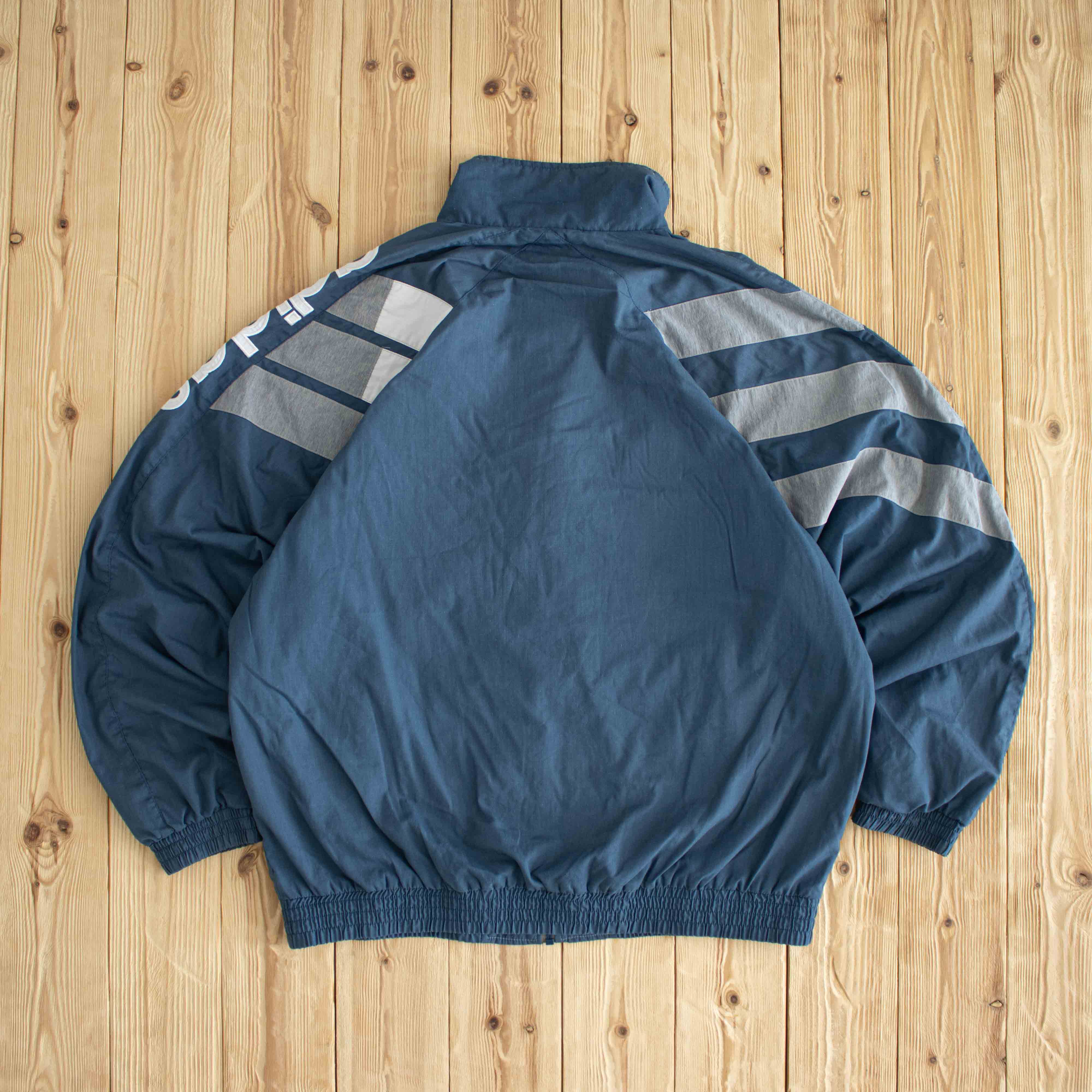(L/XL) Adidas Vintage Embroidered Jacket Blue