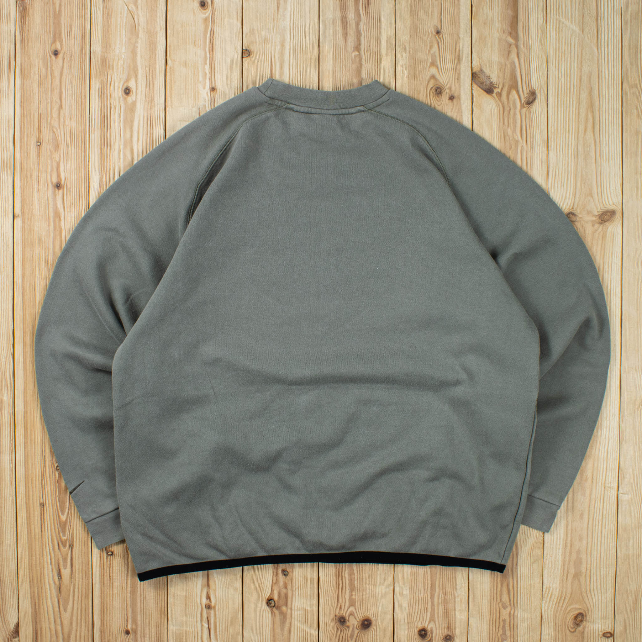 (L) Vintage Nike Embroidered Sweatshirt