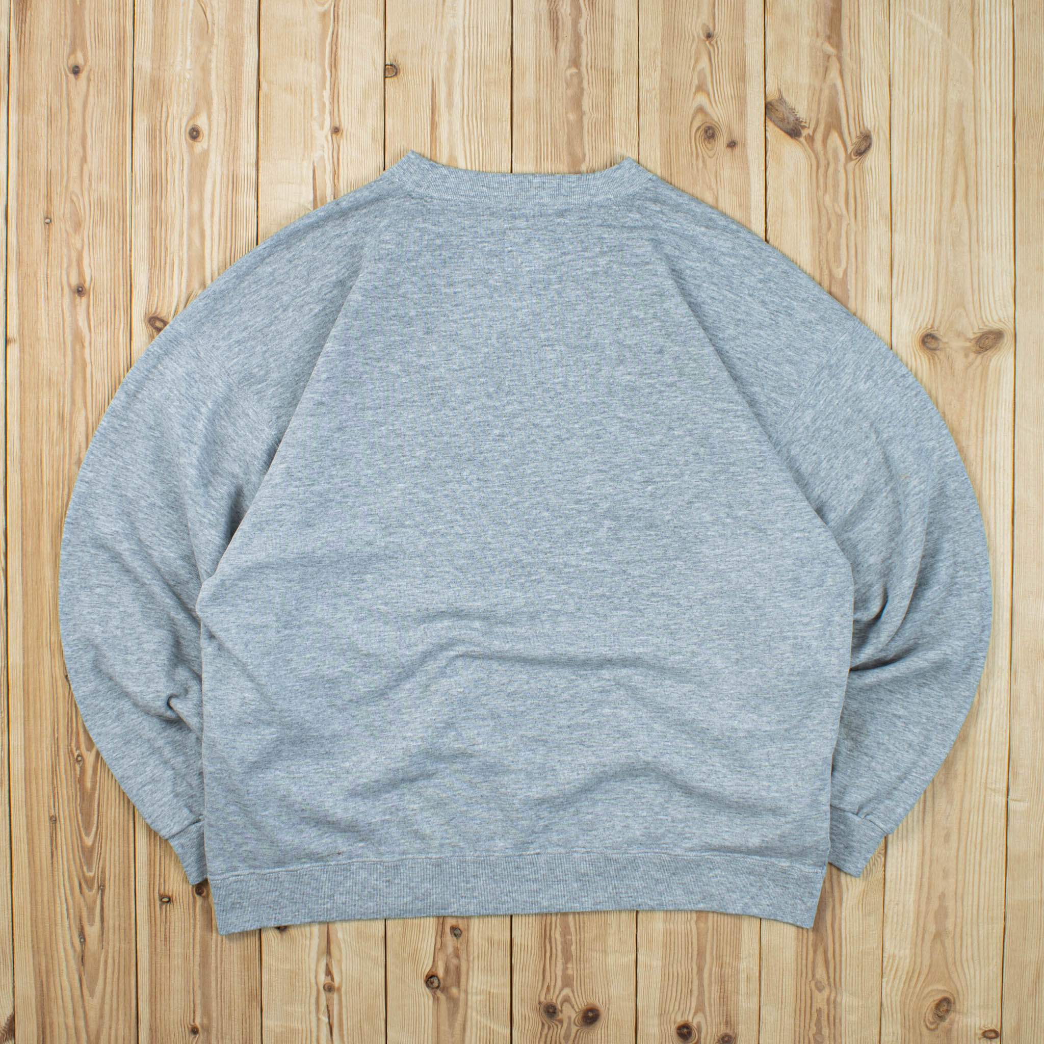 (L) Vintage Nike Spell Out Embroidered Sweatshirt