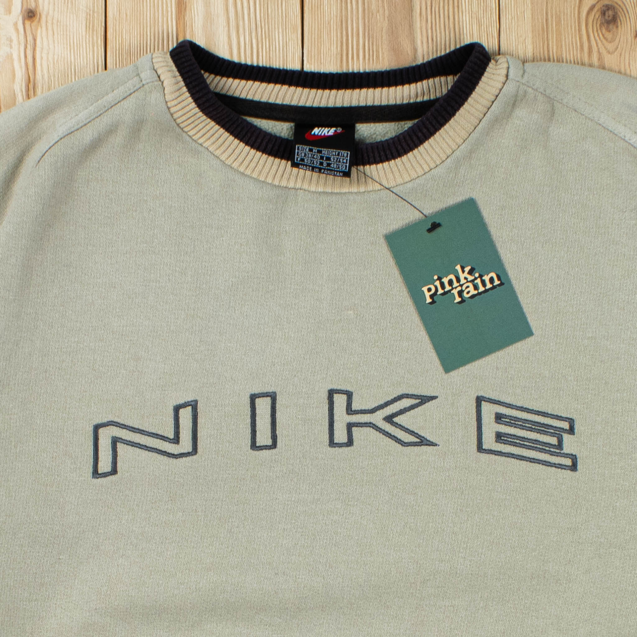 (M) Vintage Nike Spell Out Embroidered Sweatshirt