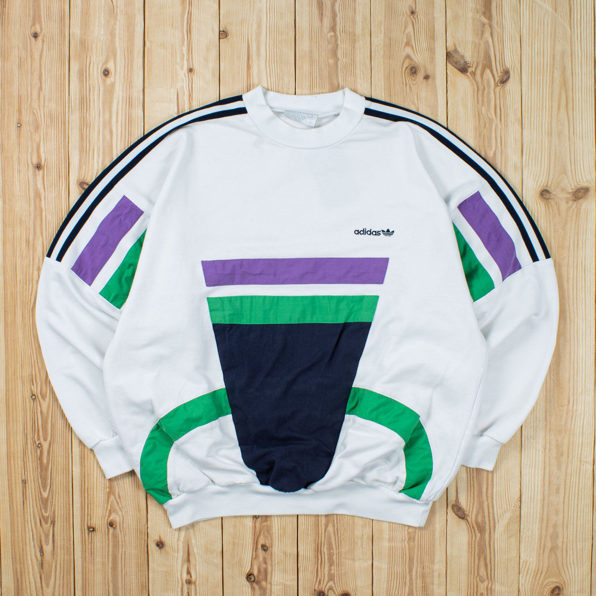 (M) Vintage Adidas Embroidered Sweatshirt