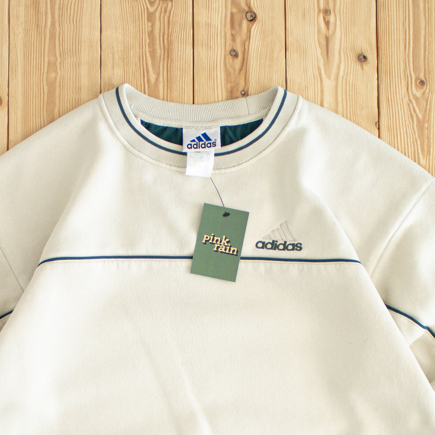 (L) Adidas Vintage Embroidered Sweatshirt Beige