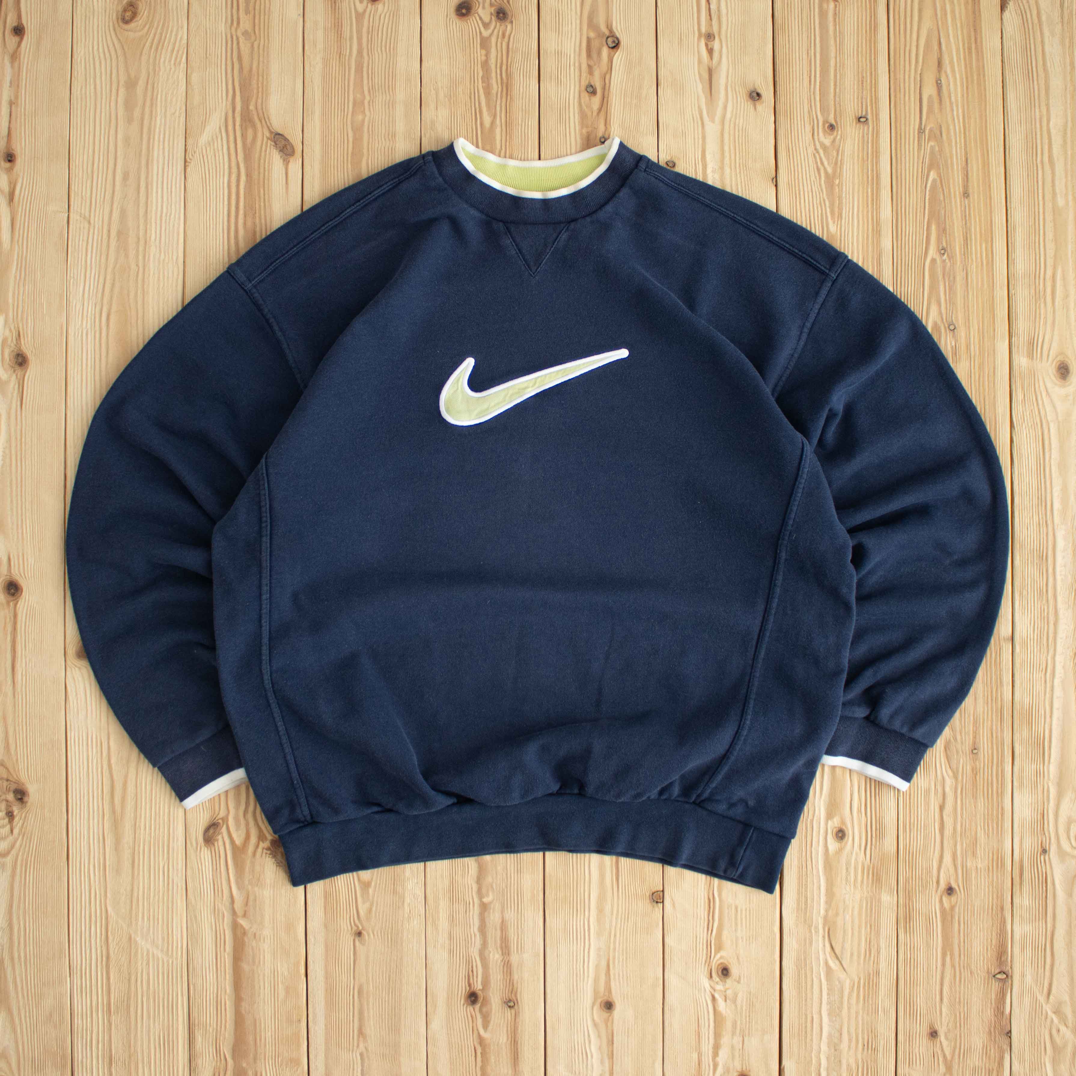 (L) Nike Swoosh Vintage Embroidered Sweatshirt Blue