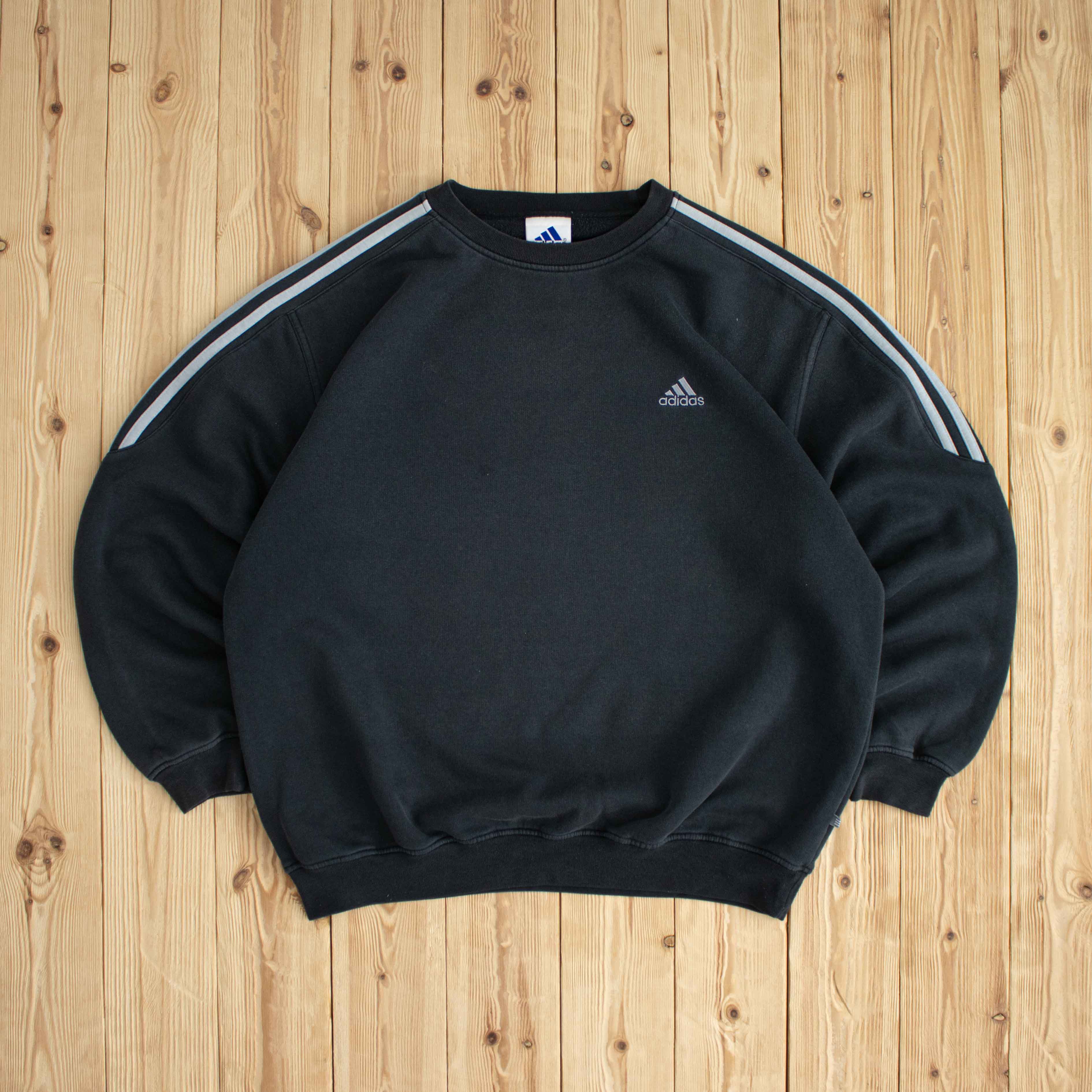 (L/XL) Adidas Vintage Embroidered Sweatshirt Black