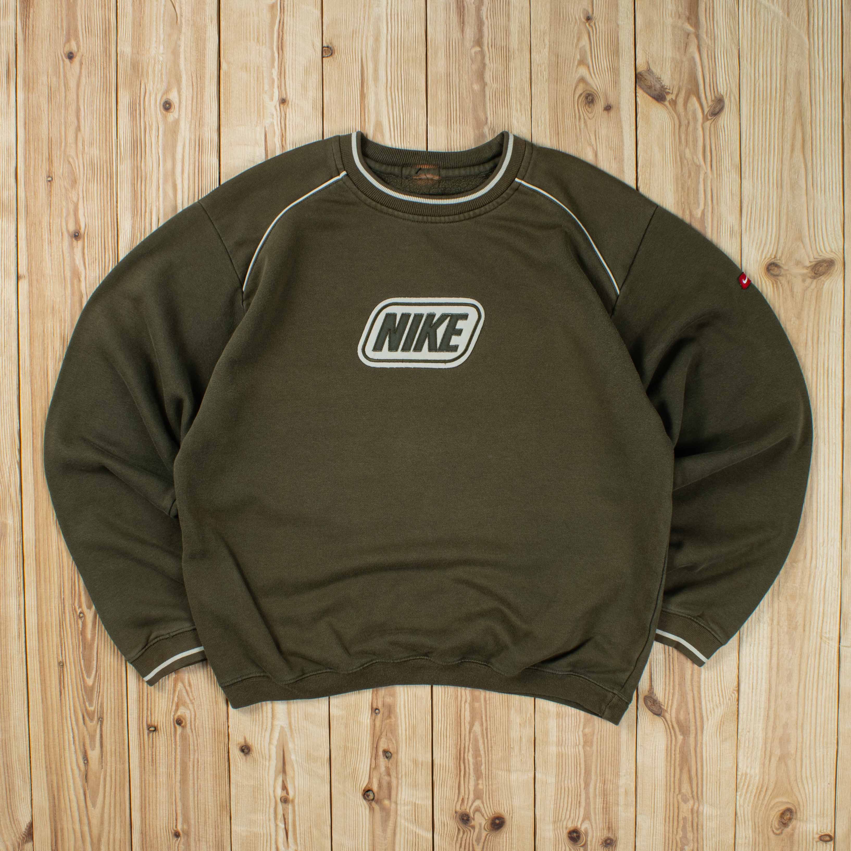 (M) Vintage Nike Spell Out Embroidered Sweatshirt