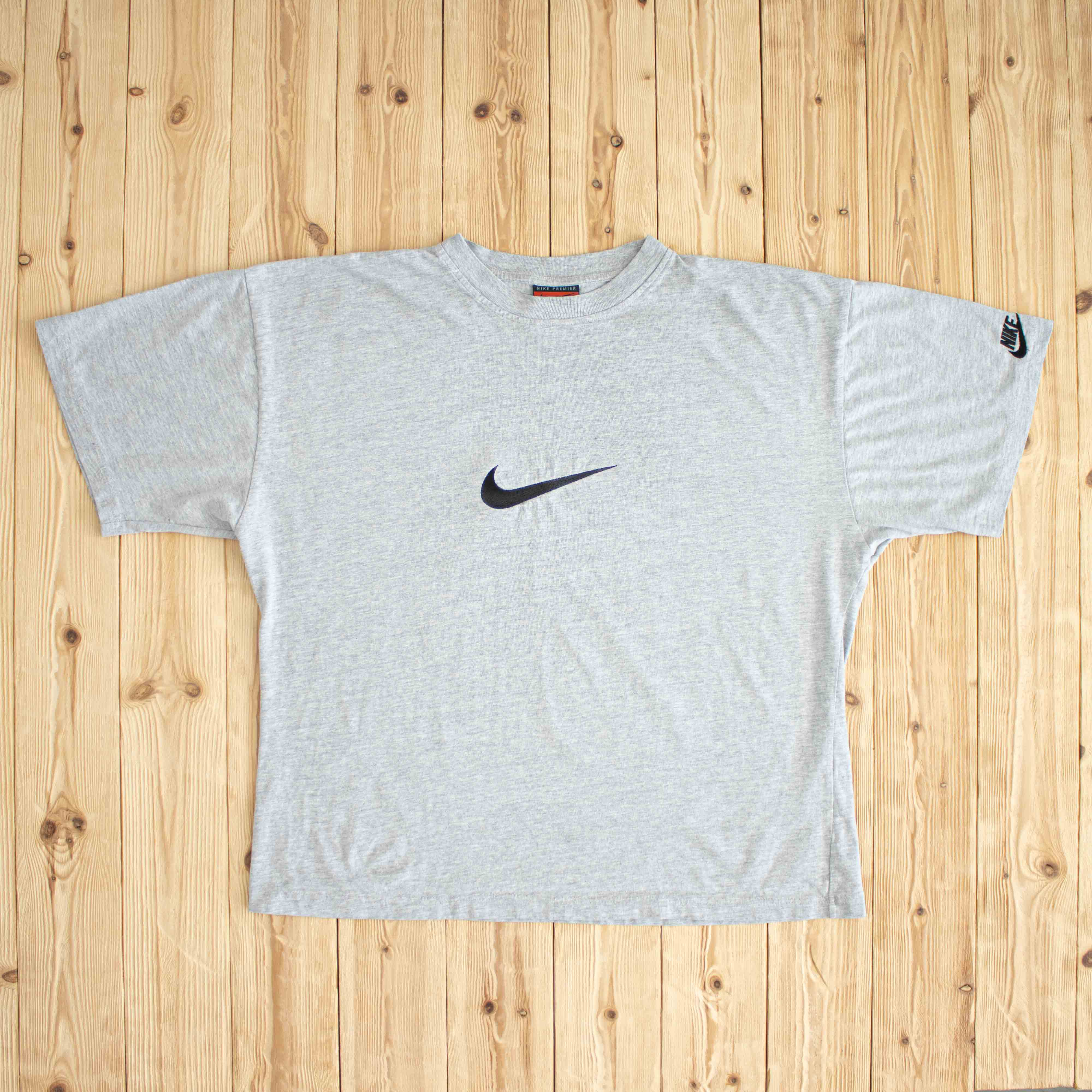 (XL) Nike Swoosh Vintage Embroidered T-Shirt Gray
