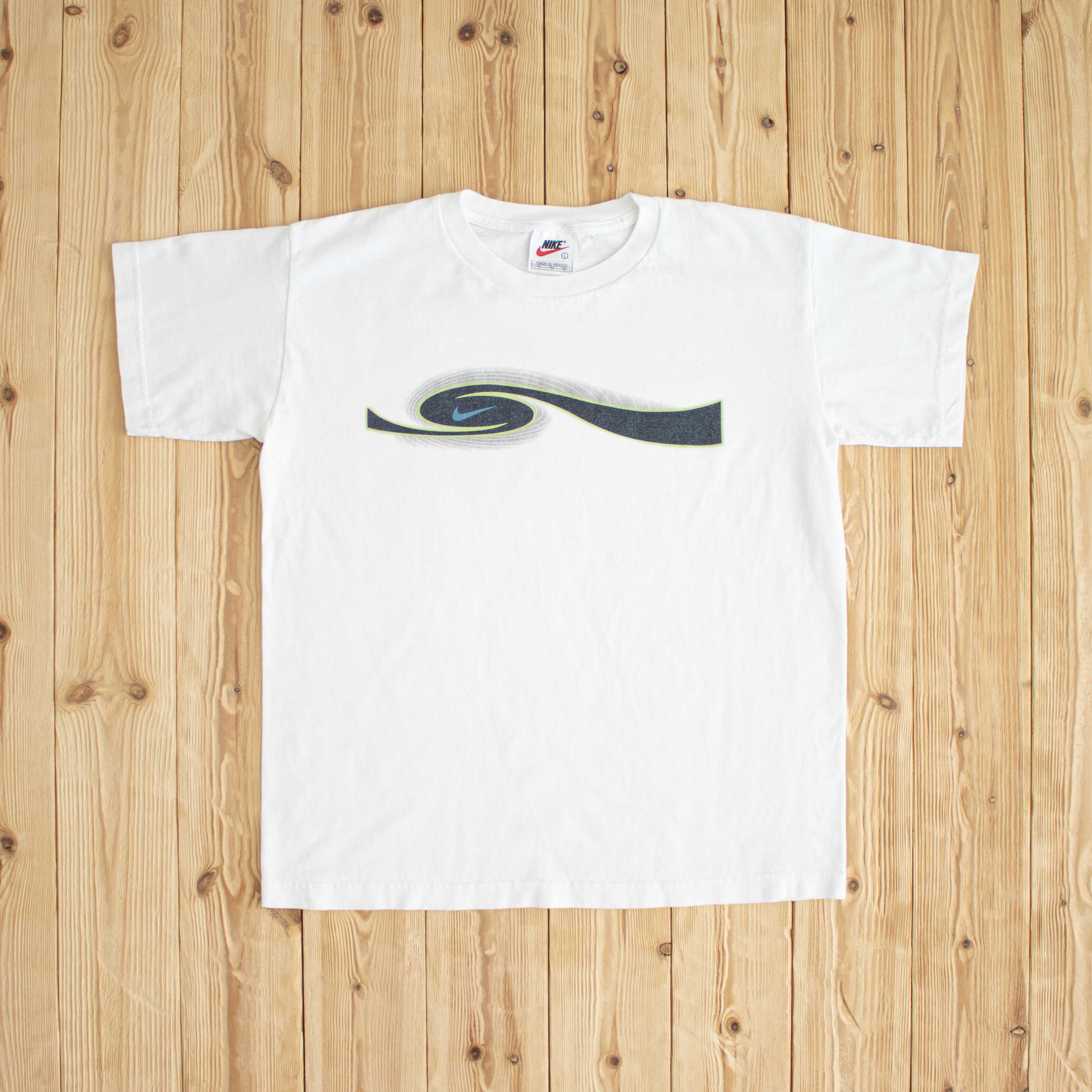 (M) Nike Swoosh Vintage T-Shirt White