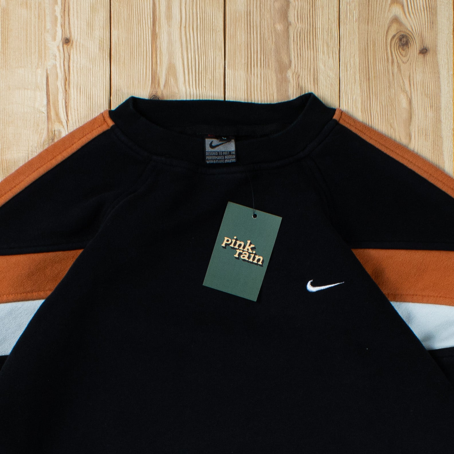 (L) Vintage Nike Essential Embroidered Sweatshirt