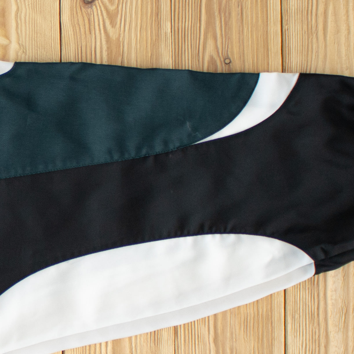 (L/XL) Reebok Vintage Embroidered Jacket Green