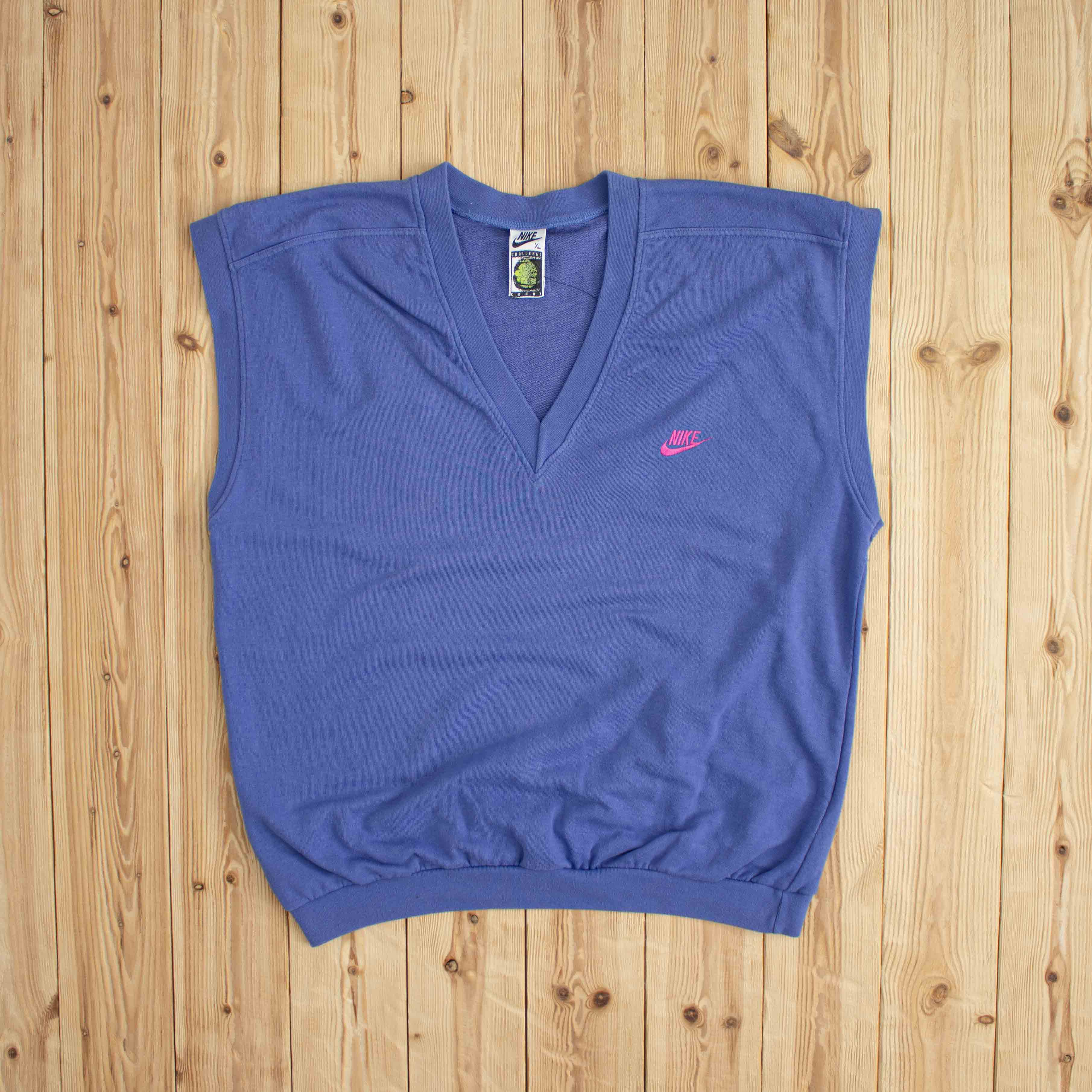 (XL) Vintage Nike Essential Embroidered Vest