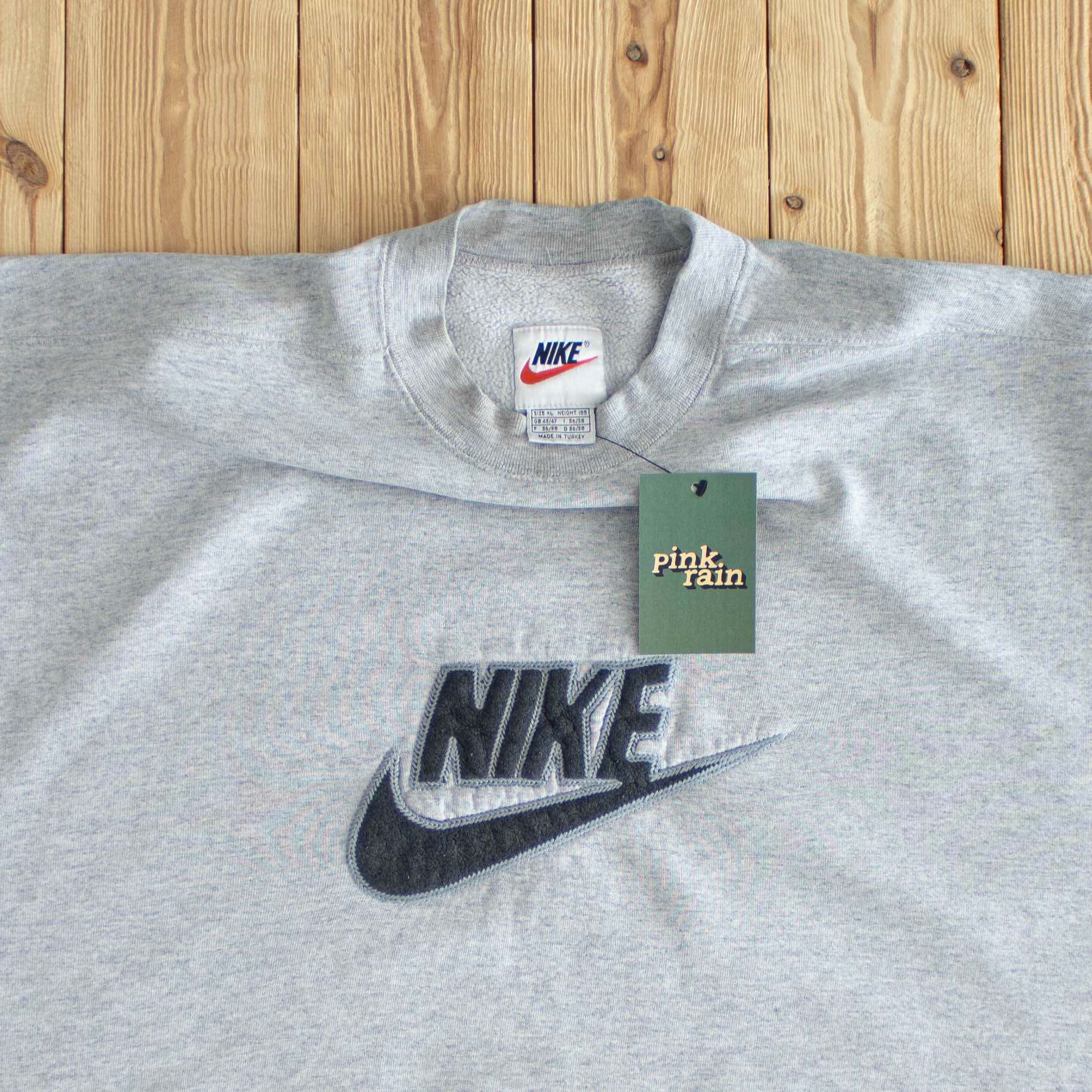 (L/XL) Nike Spell Out Vintage Embroidered Sweatshirt Gray