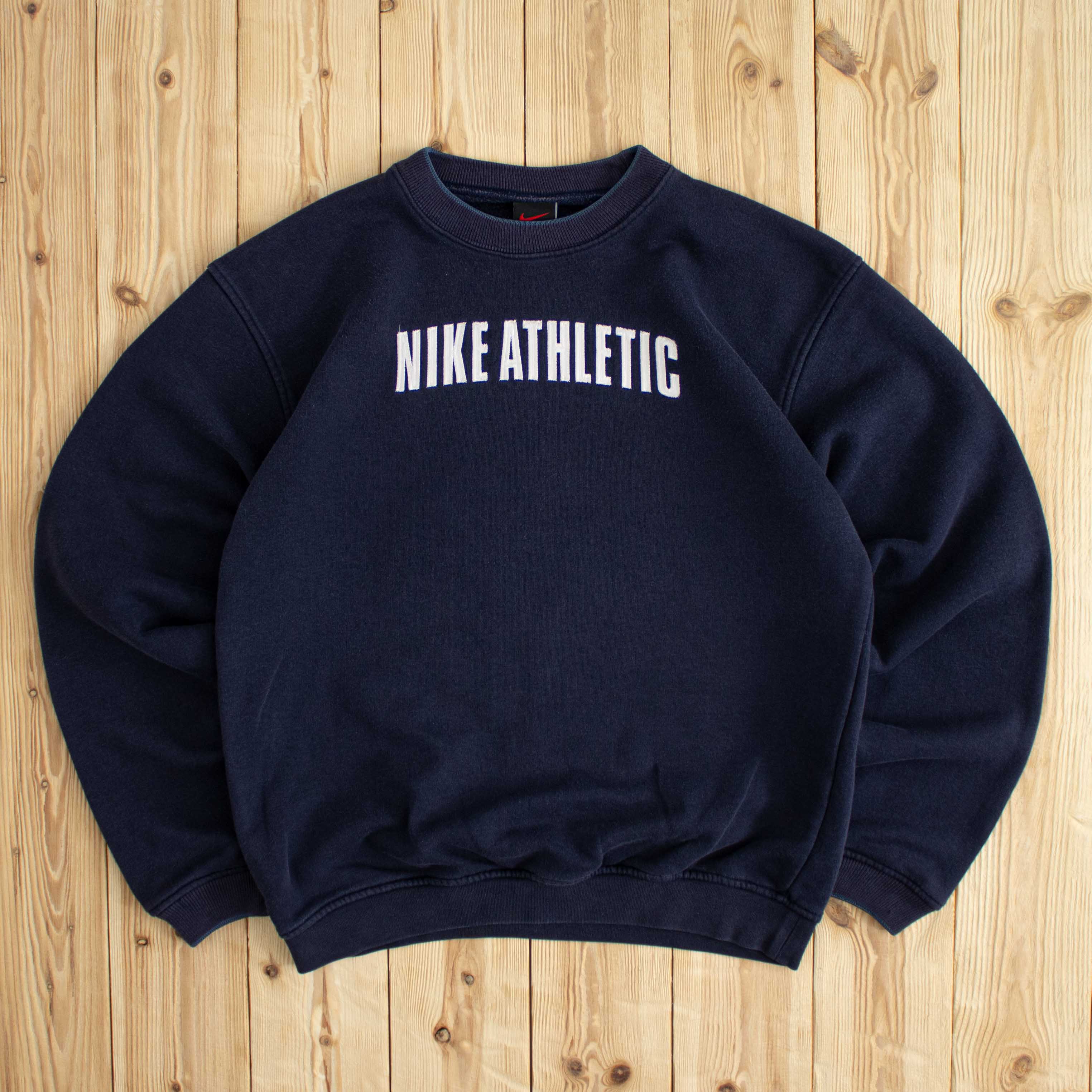 (S) Vintage Nike Athletic Embroidered Sweatshirt