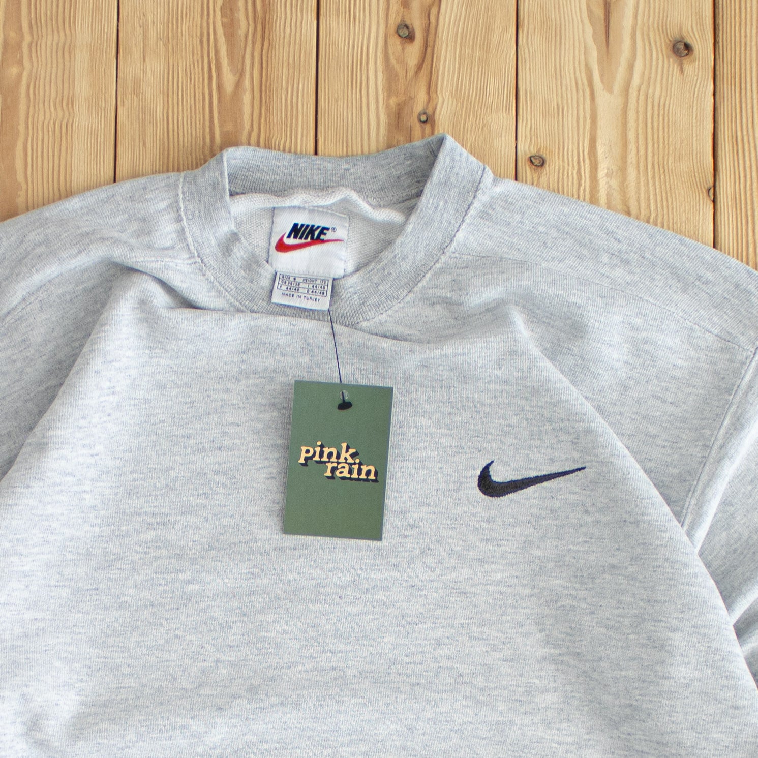(S) Nike Vintage Essential Embroidered Sweatshirt Gray