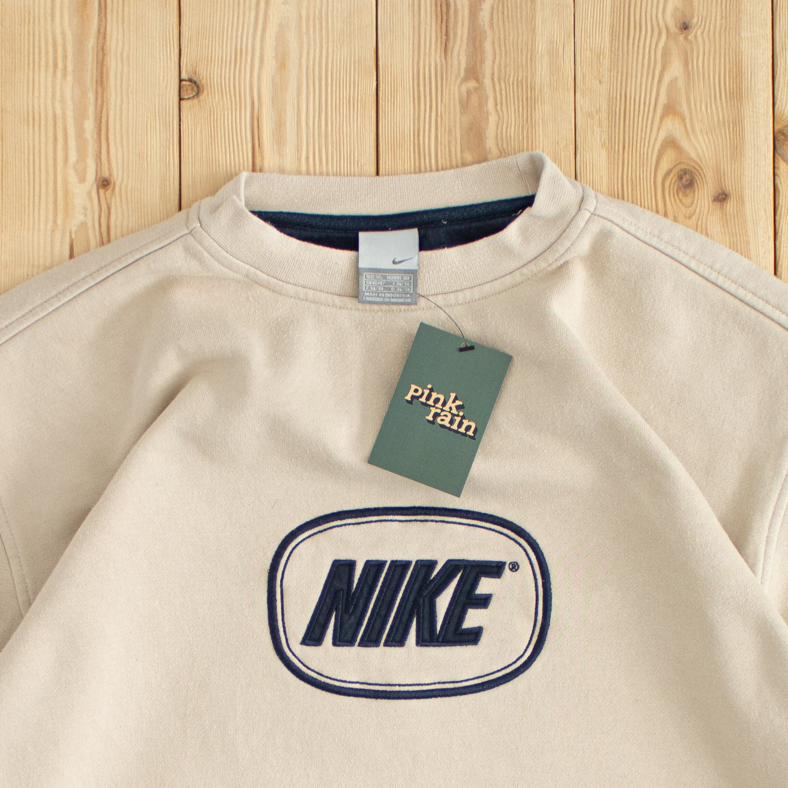 (L) Vintage Nike Spell Out Embroidered Sweatshirt
