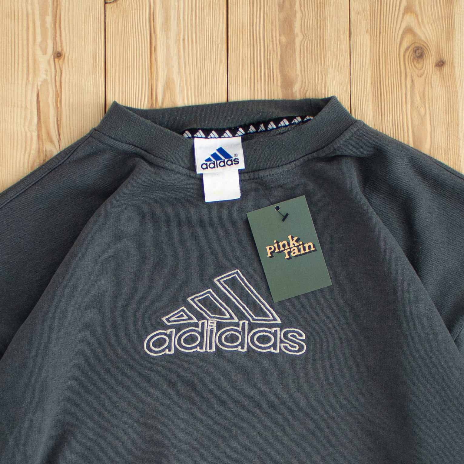 (M) Vintage Adidas Spell Out Embroidered Sweatshirt