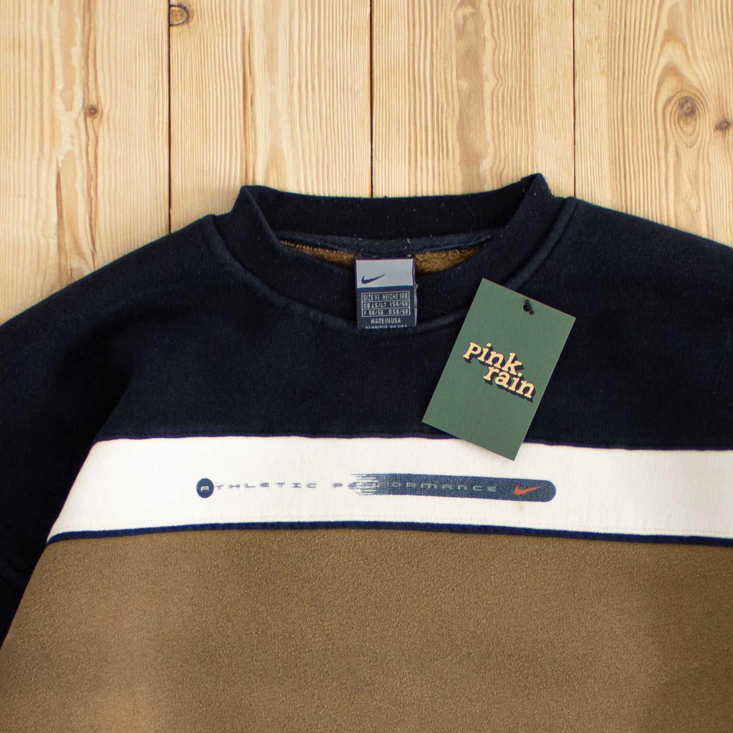 (L) Vintage Nike Athletic Performance Sweatshirt