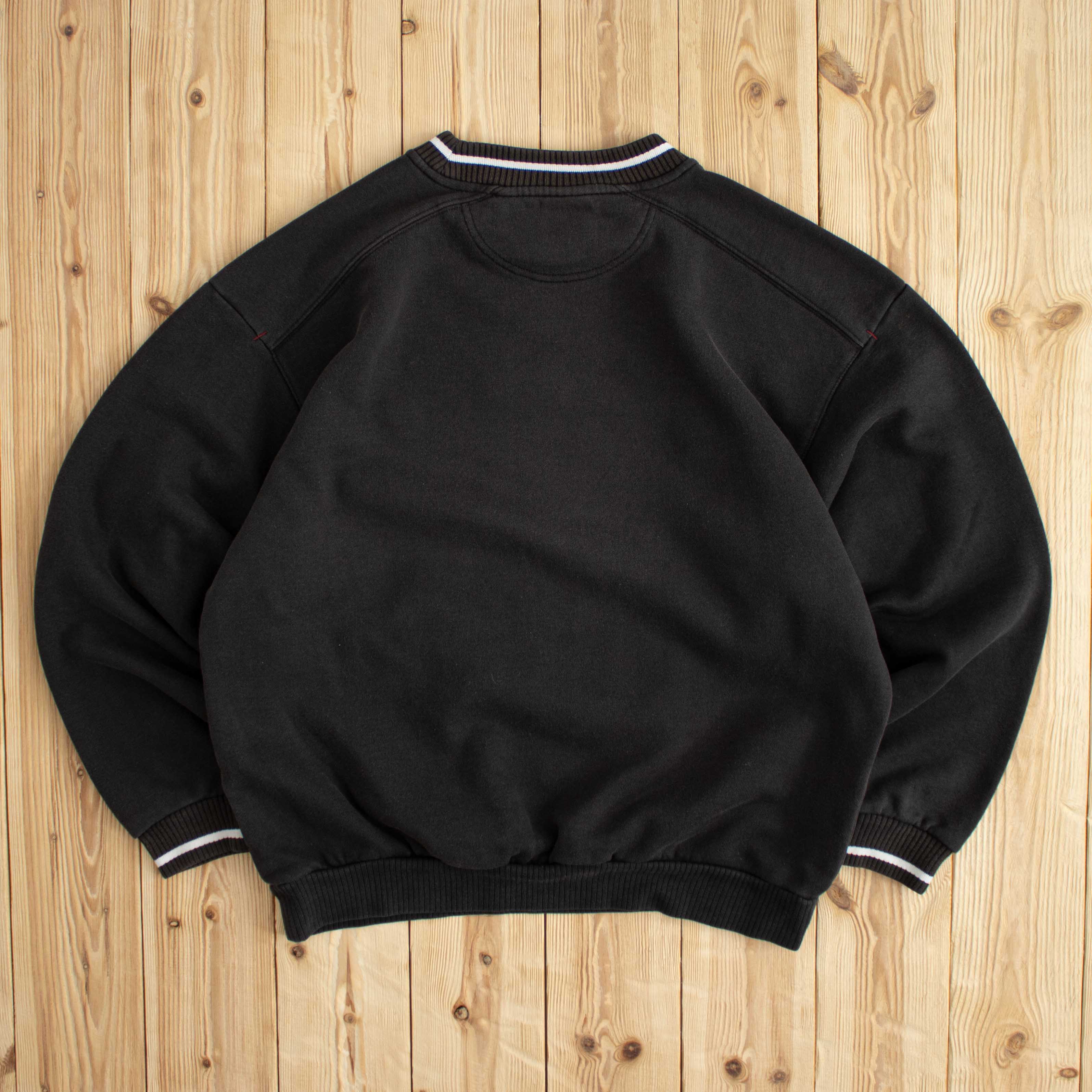 (M) Vintage Nike Spell Out Embroidered Sweatshirt