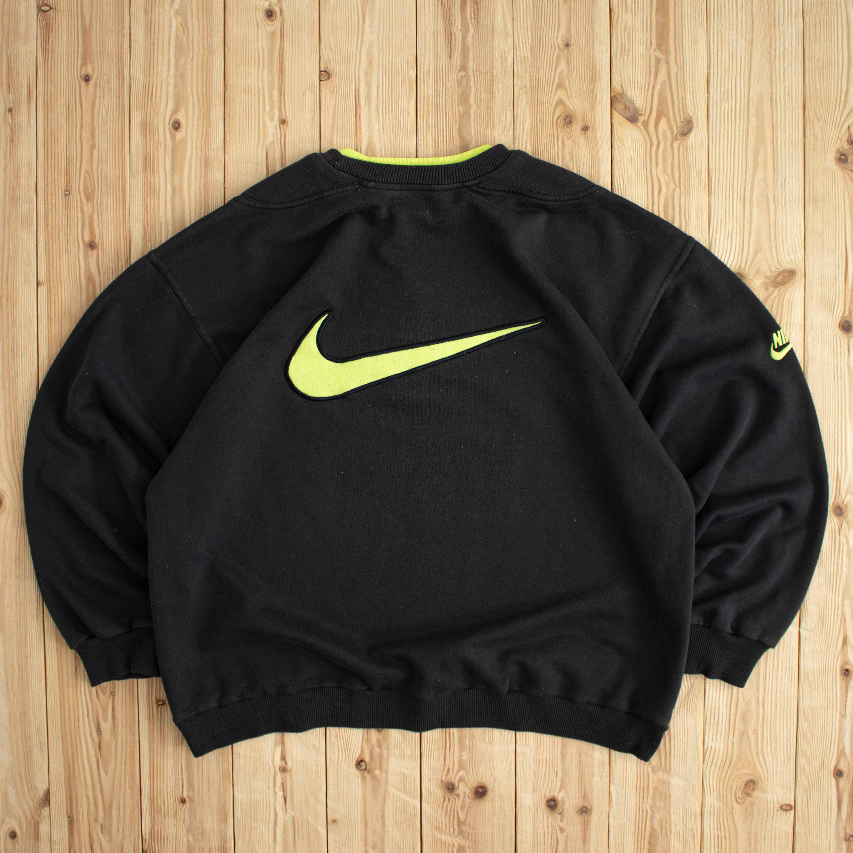 (XL) Vintage Nike Dortmund Borussia Embroidered Sweatshirt