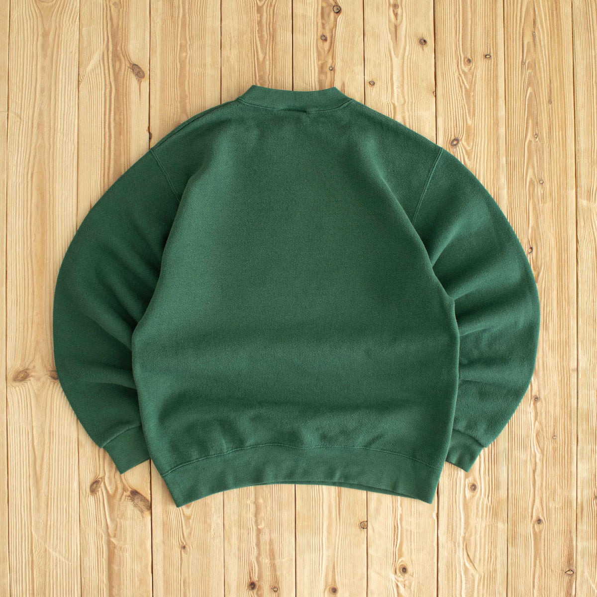 (S) Walt Disney World Vintage Embroidered Sweatshirt Green