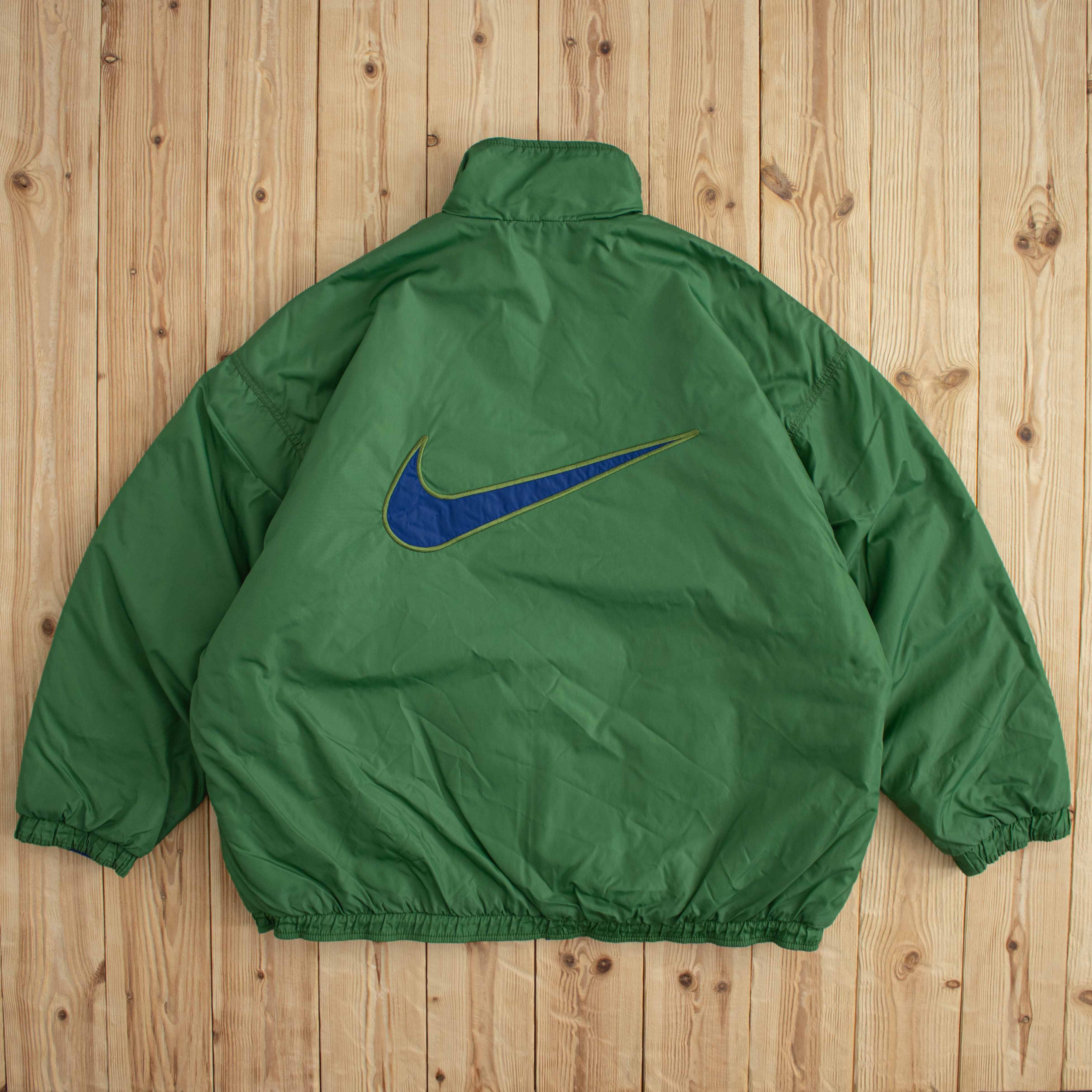 (L) Vintage Nike Embroidered Reversible Puffer Jacket
