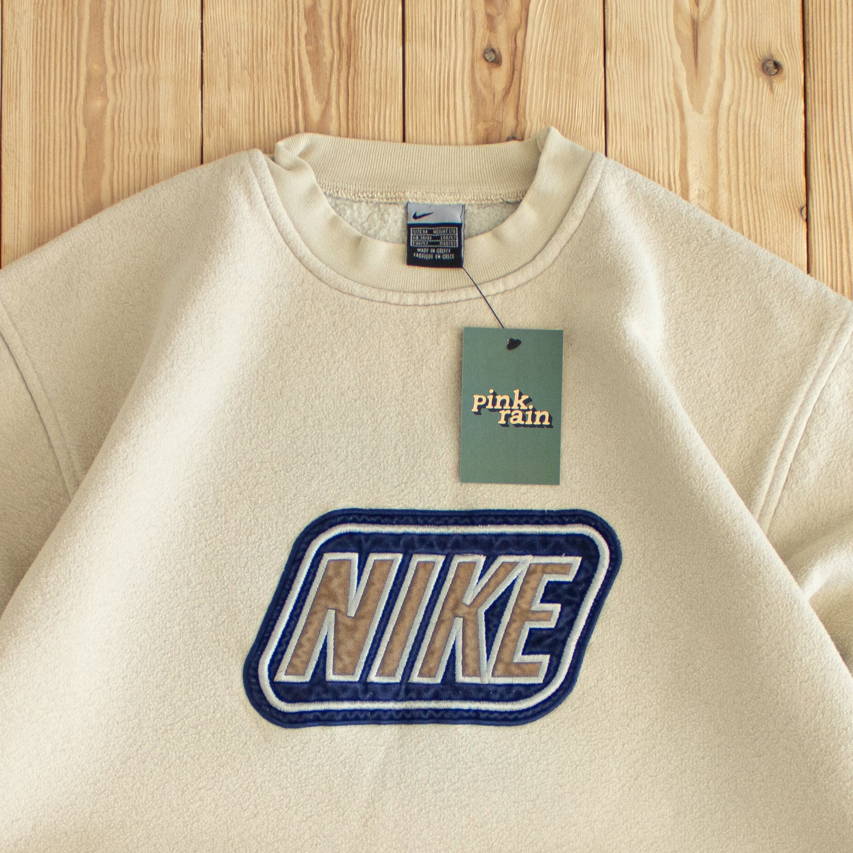 (M) Nike Spell Out Vintage Embroidered Sweatshirt Beige