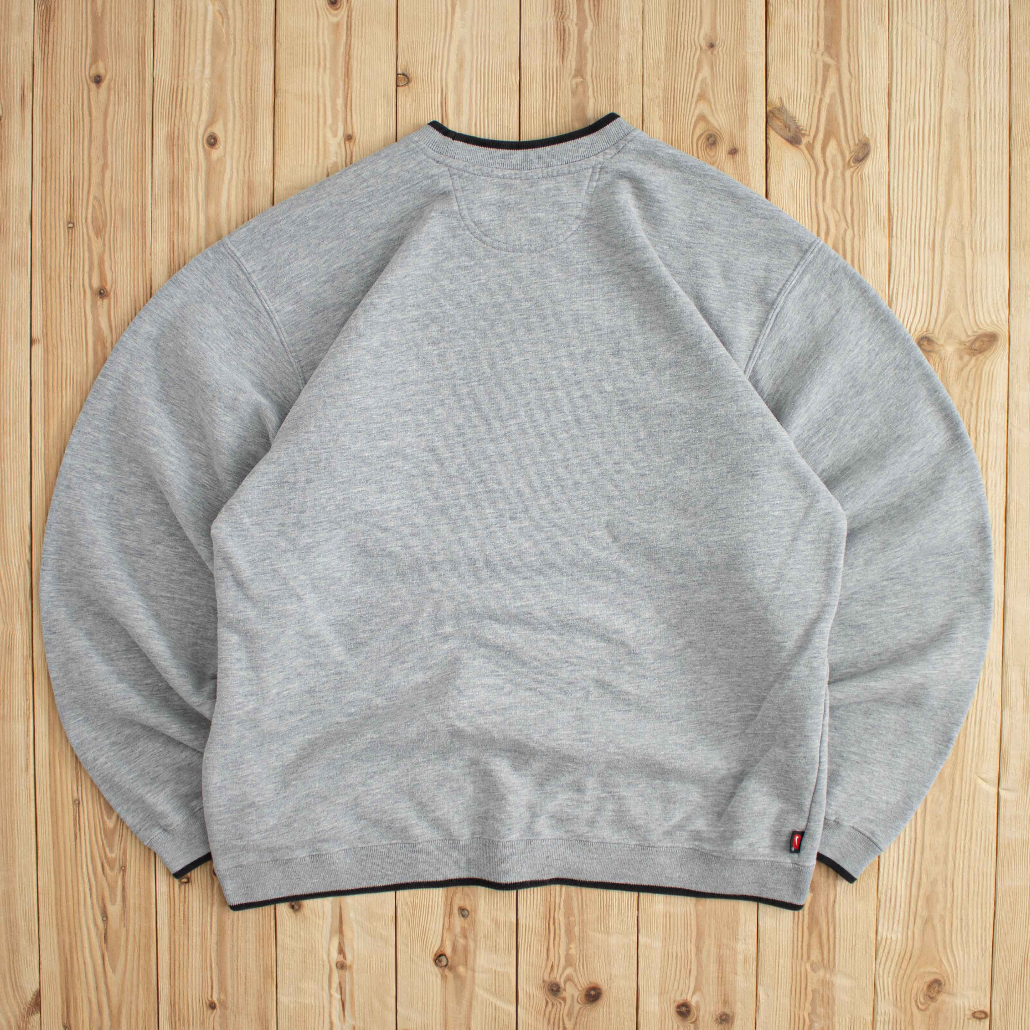 (M) Vintage Nike Swoosh Embroidered Sweatshirt