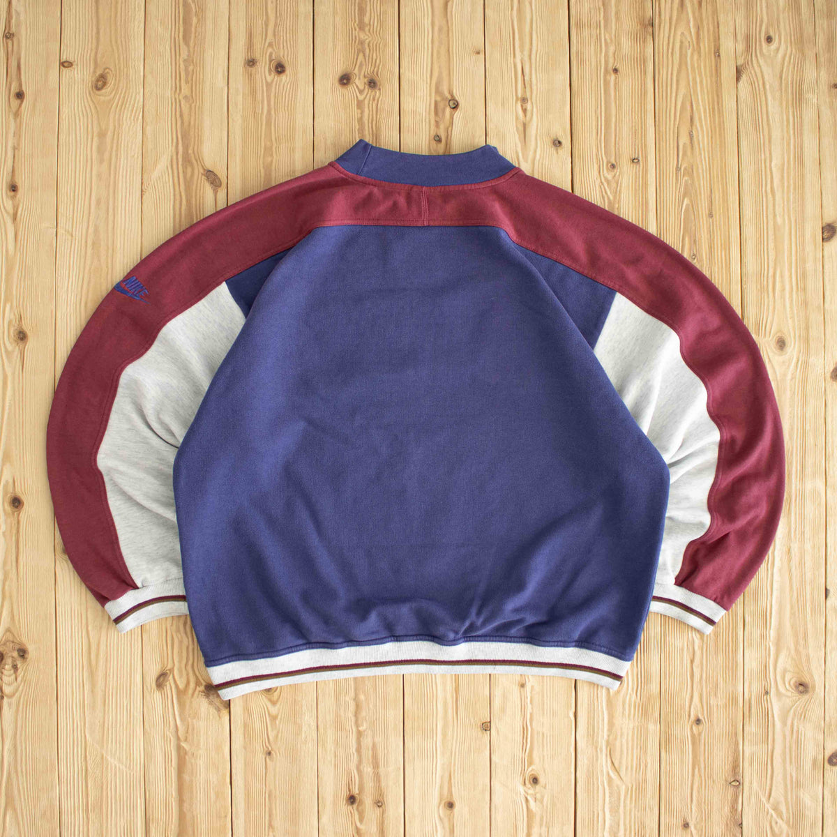 (L/XL) Nike Spell Out Vintage Embroidered Sweatshirt Blue