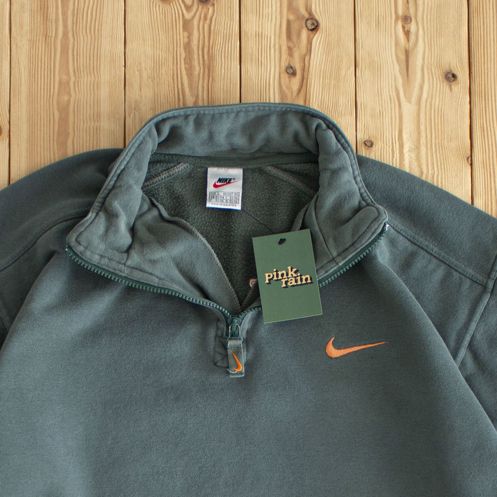 (M) Nike Spell Out Vintage Essential Embroidered Quarter-Zip Green