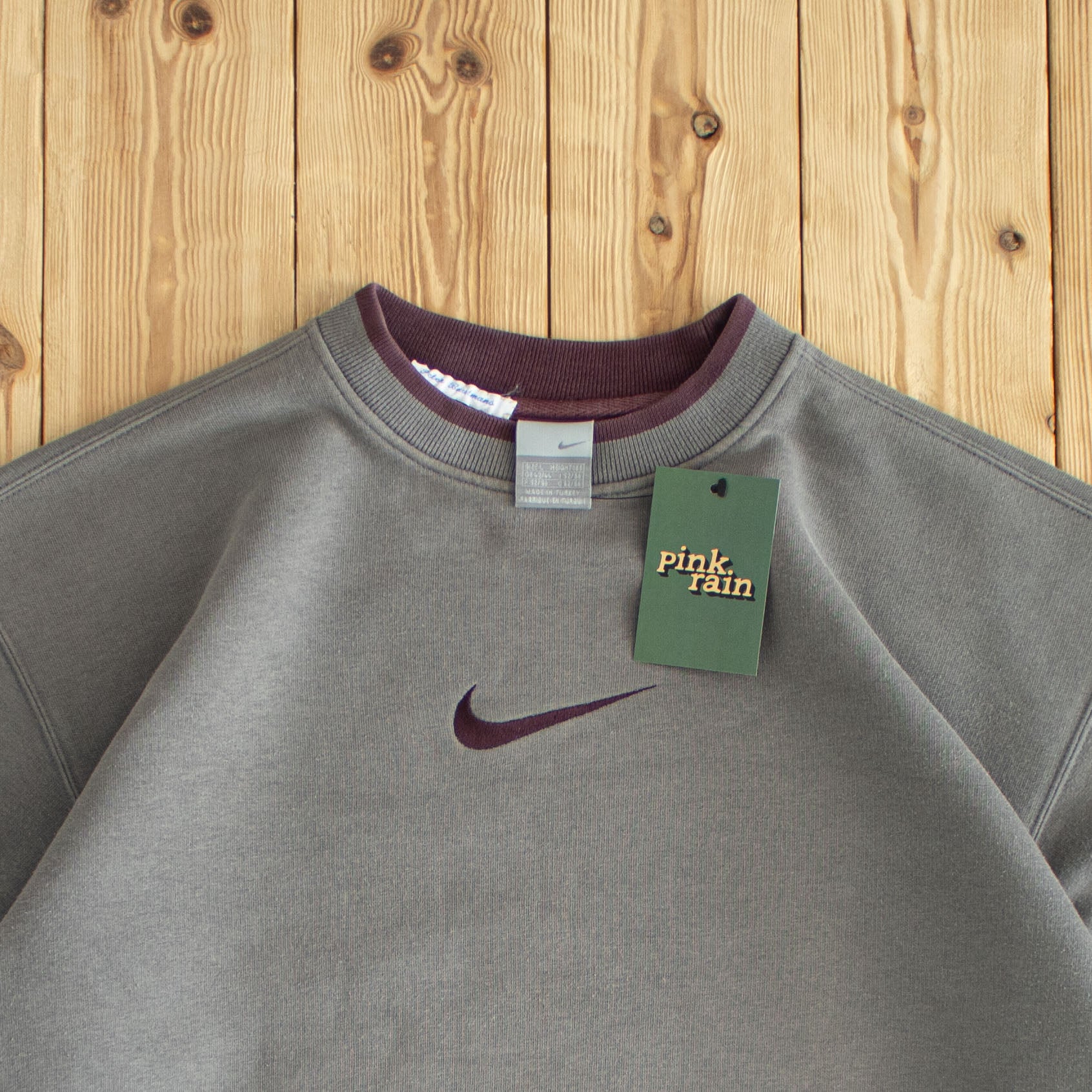 (L) Nike Swoosh Vintage Embroidered Sweatshirt Gray