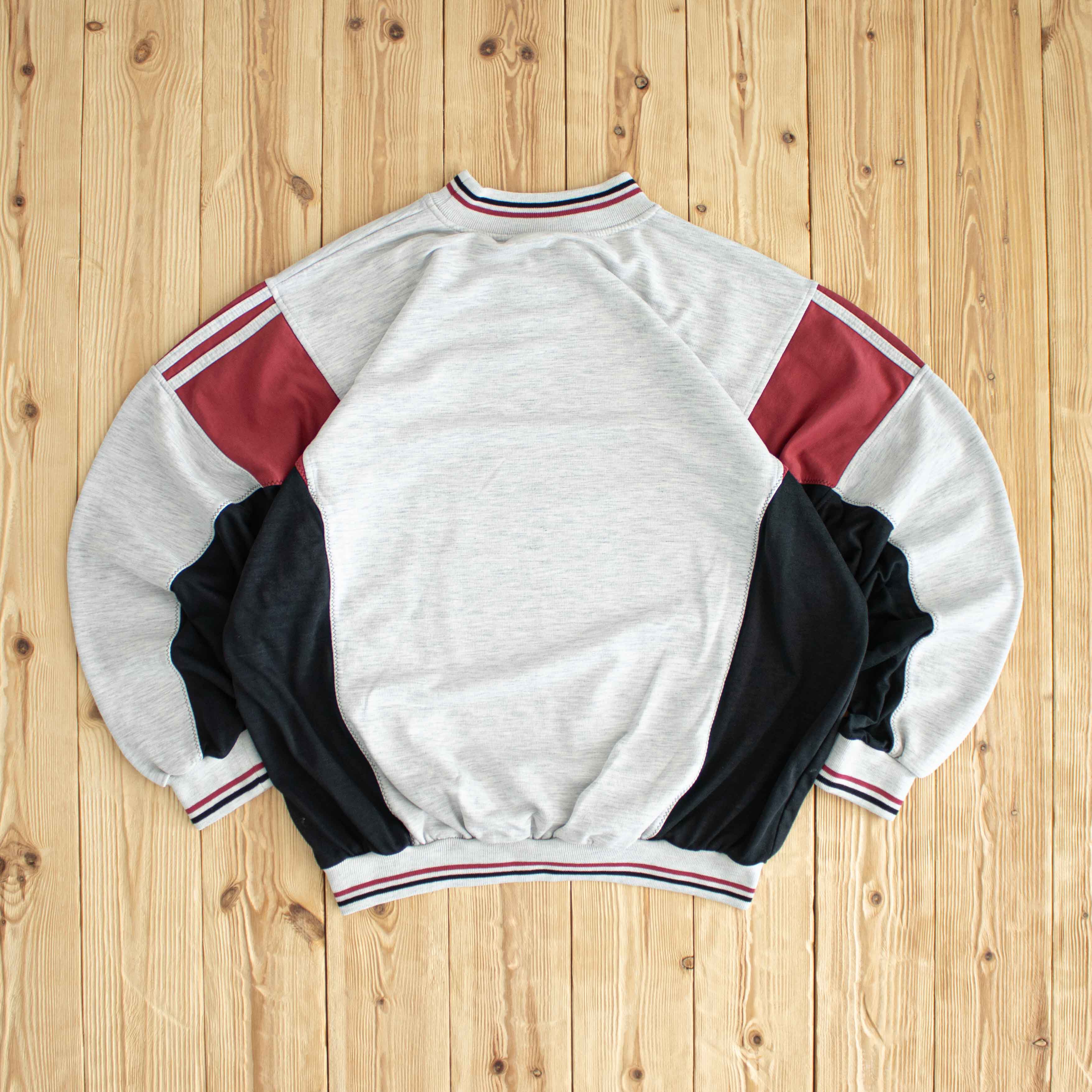 (L) Adidas Trademark Vintage Embroidered Sweatshirt Gray