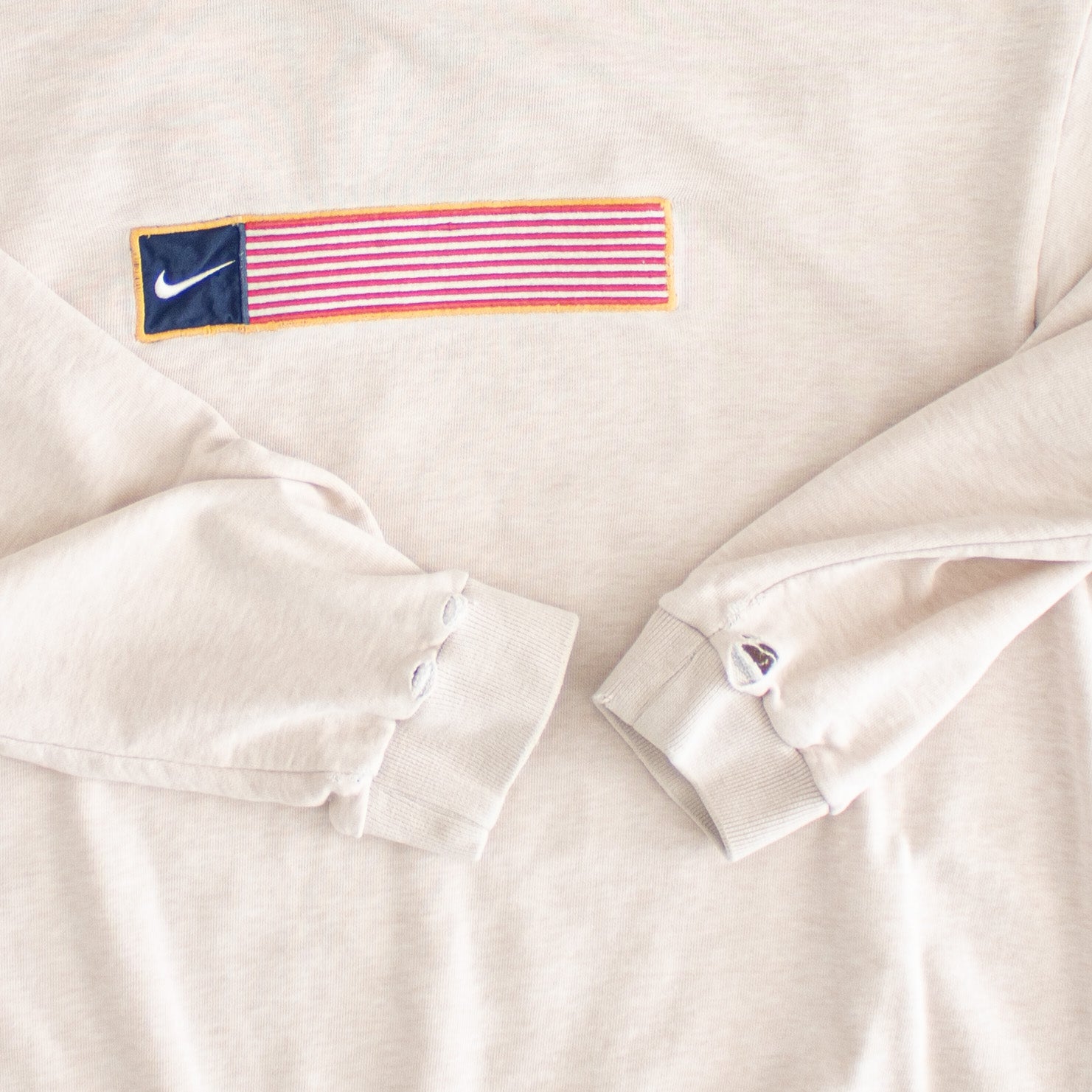 (M) Nike USA Vintage Embroidered Sweatshirt Pink
