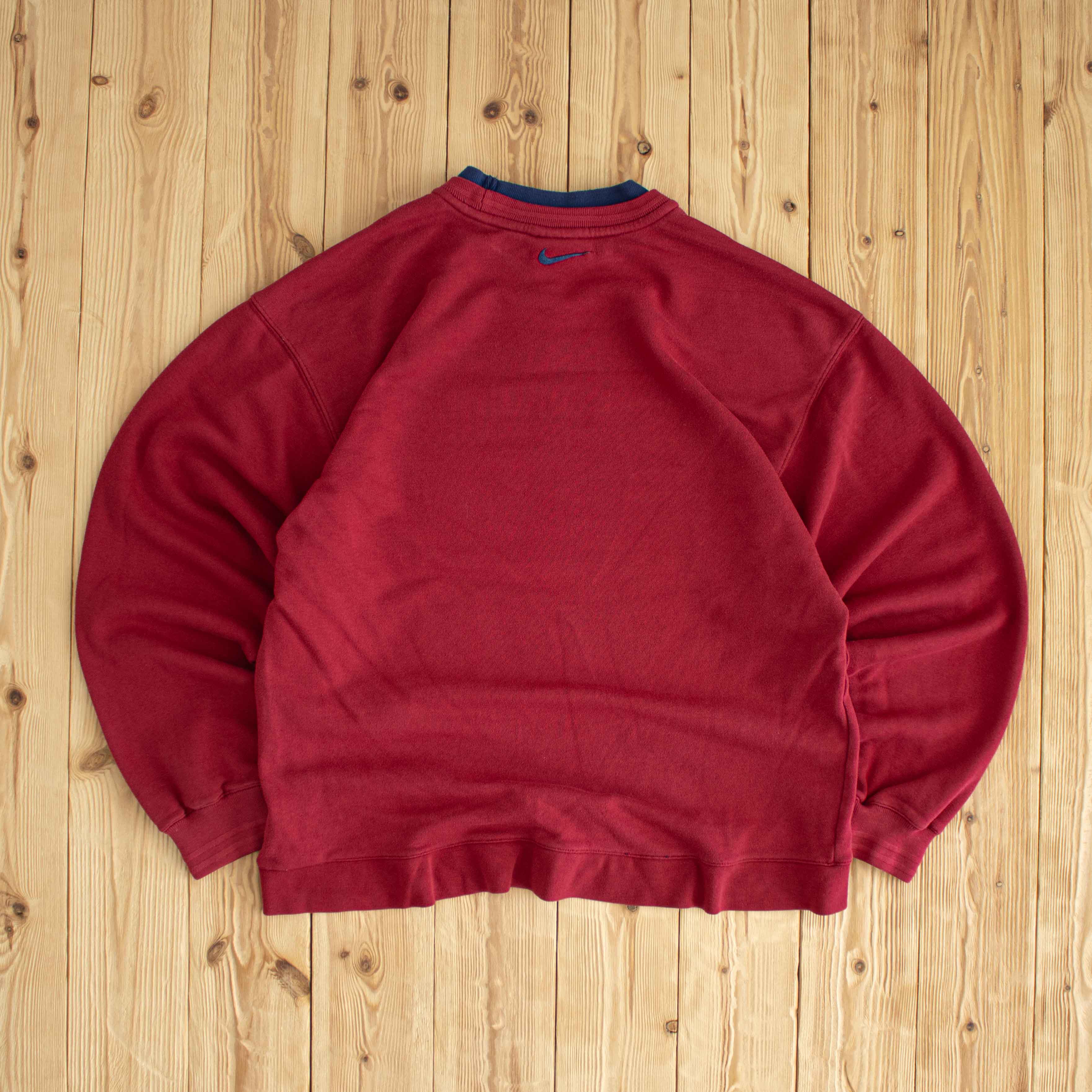 (M/L) Nike Authentic Athletic Vintage Embroidered Sweatshirt Red