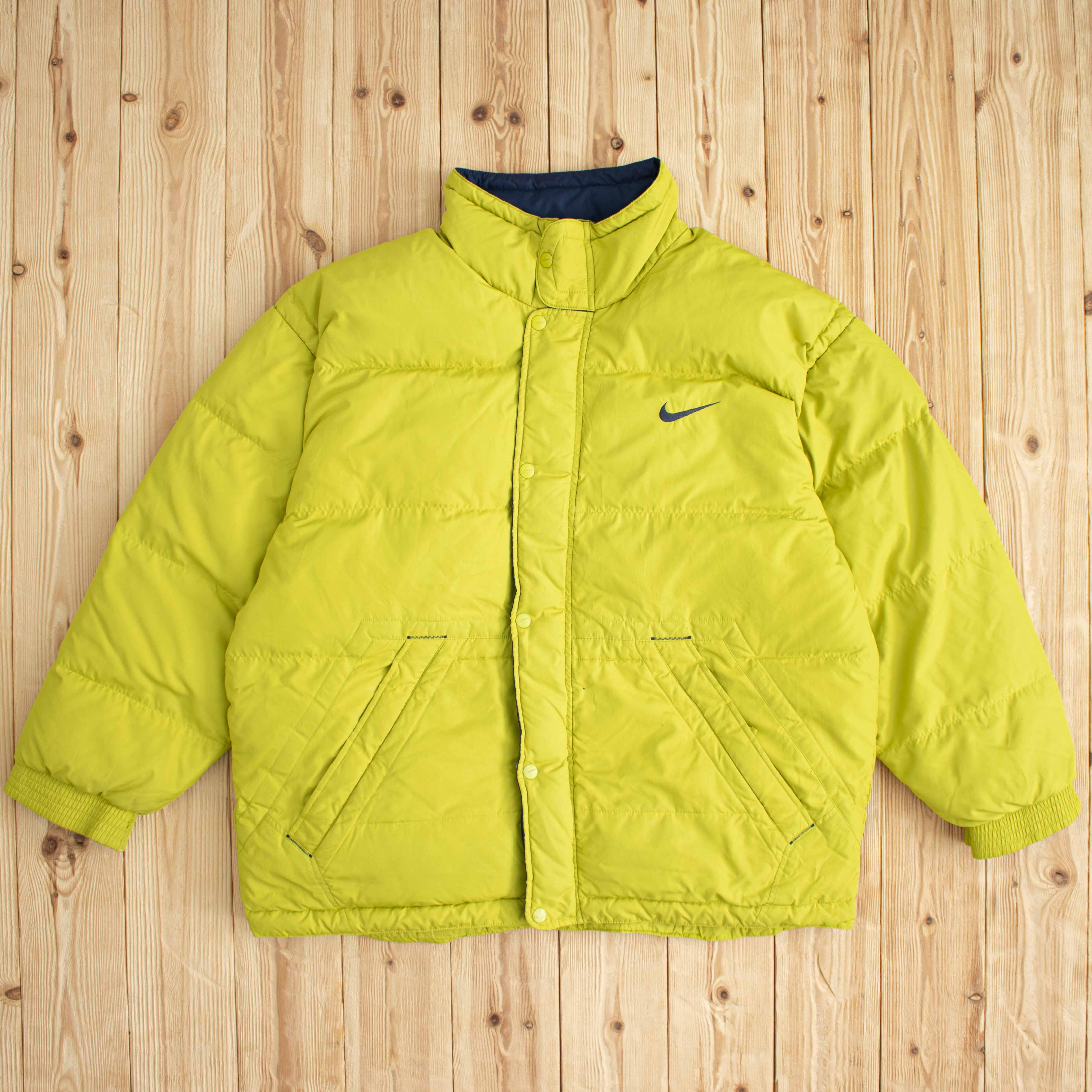 (M) Vintage Nike Essential Embroidered Puffer Jacket