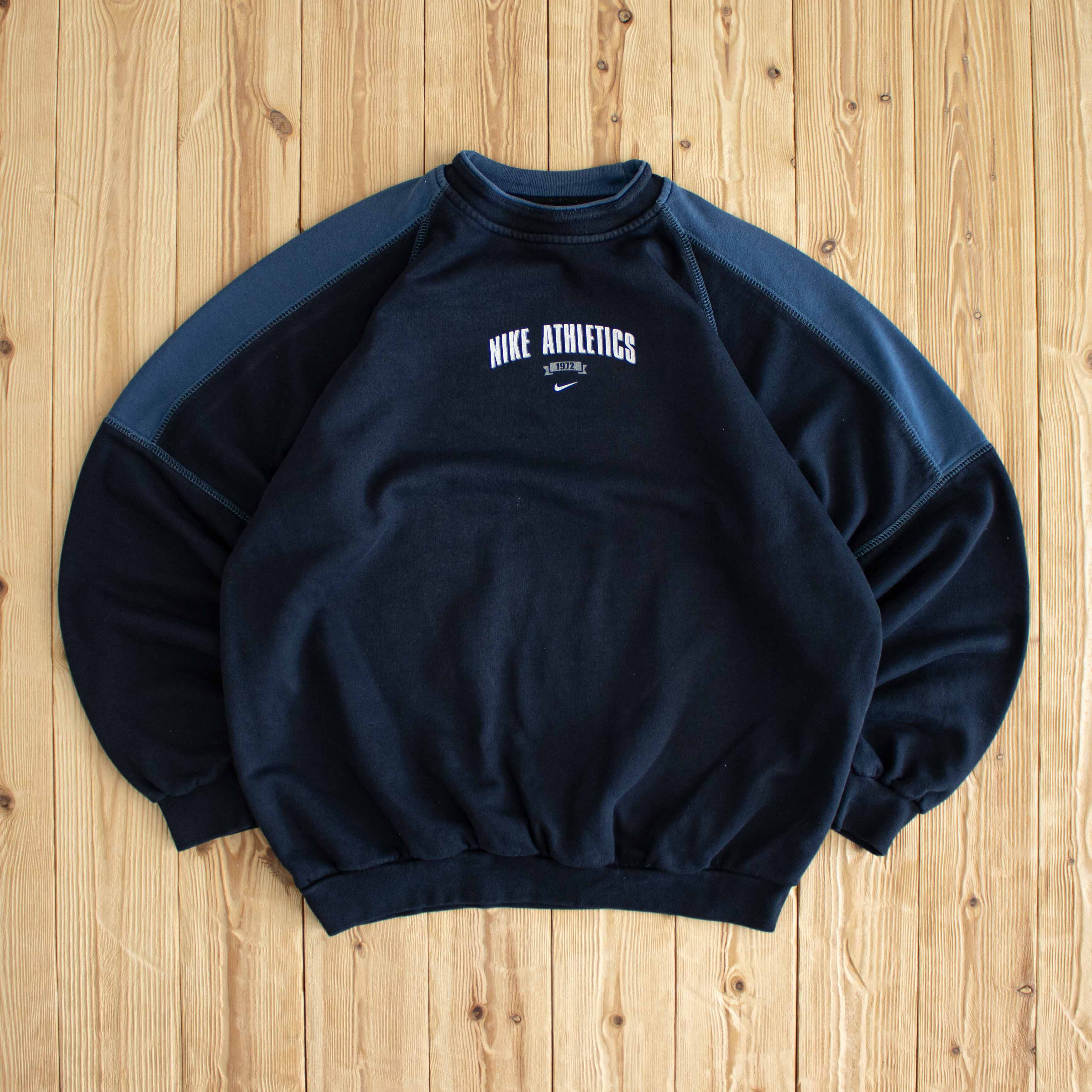 (L) Nike Athletics Vintage Sweatshirt Blue