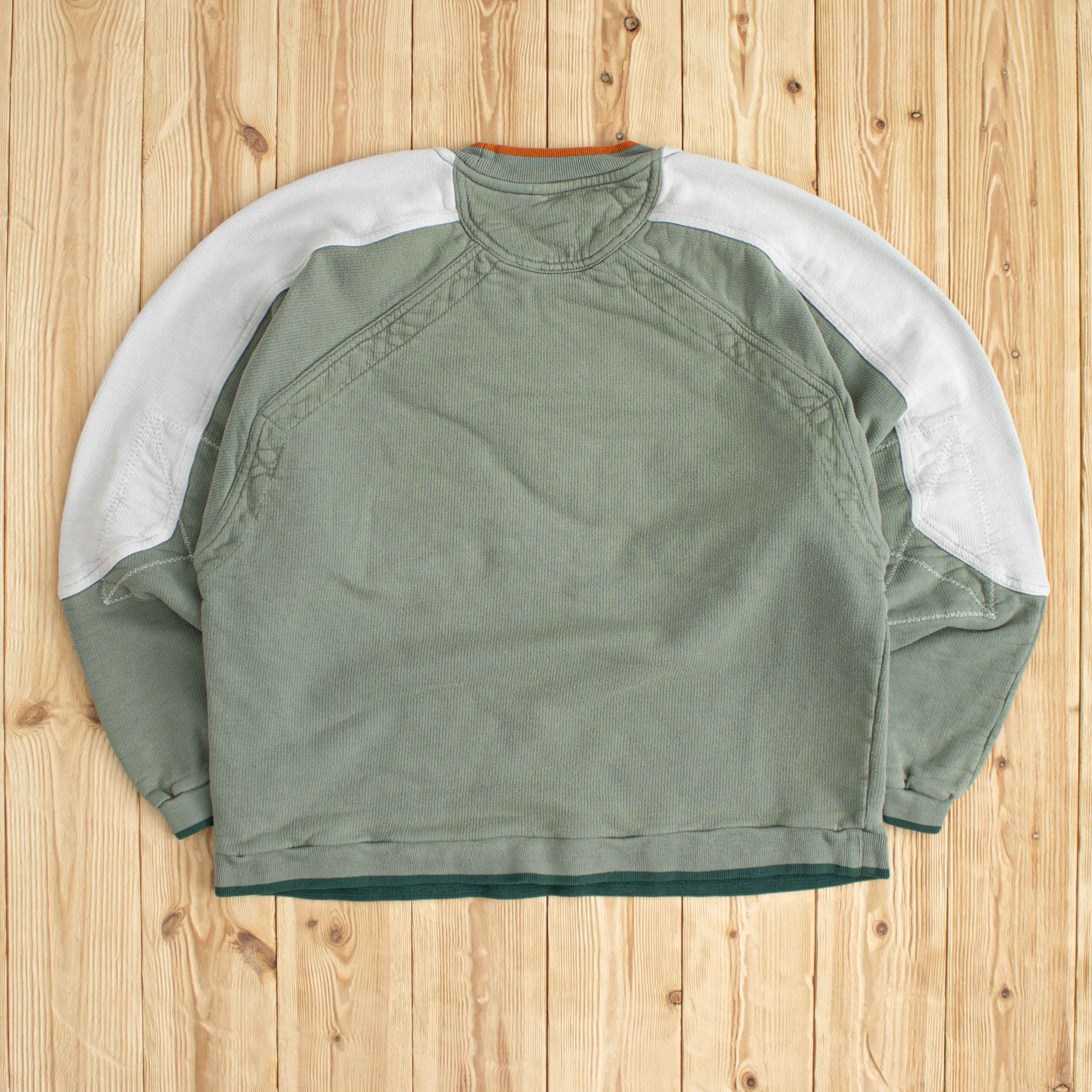 (M) Vintage Nike Spell Out Embroidered Sweatshirt